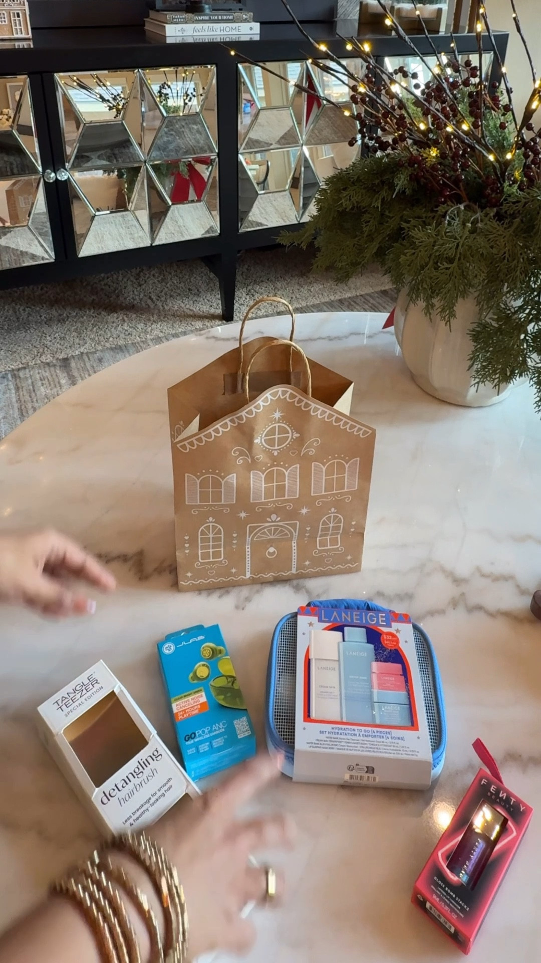 Gifts idea for teen girls. The laneige set is my favorite  

#LTKHoliday #LTKSeasonal #LTKGiftGuide