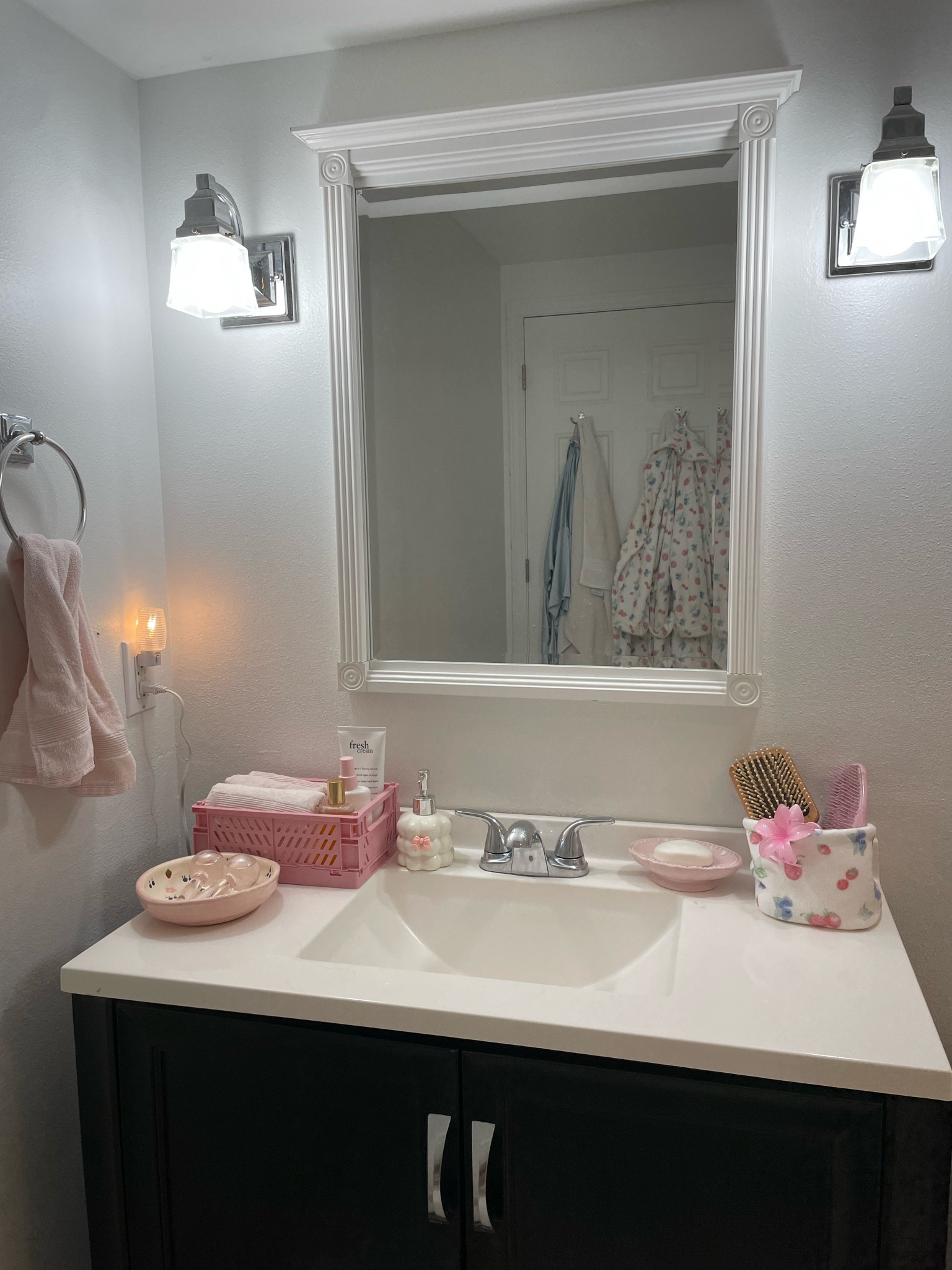 My bathroom counter set up🎀

#LTKHome