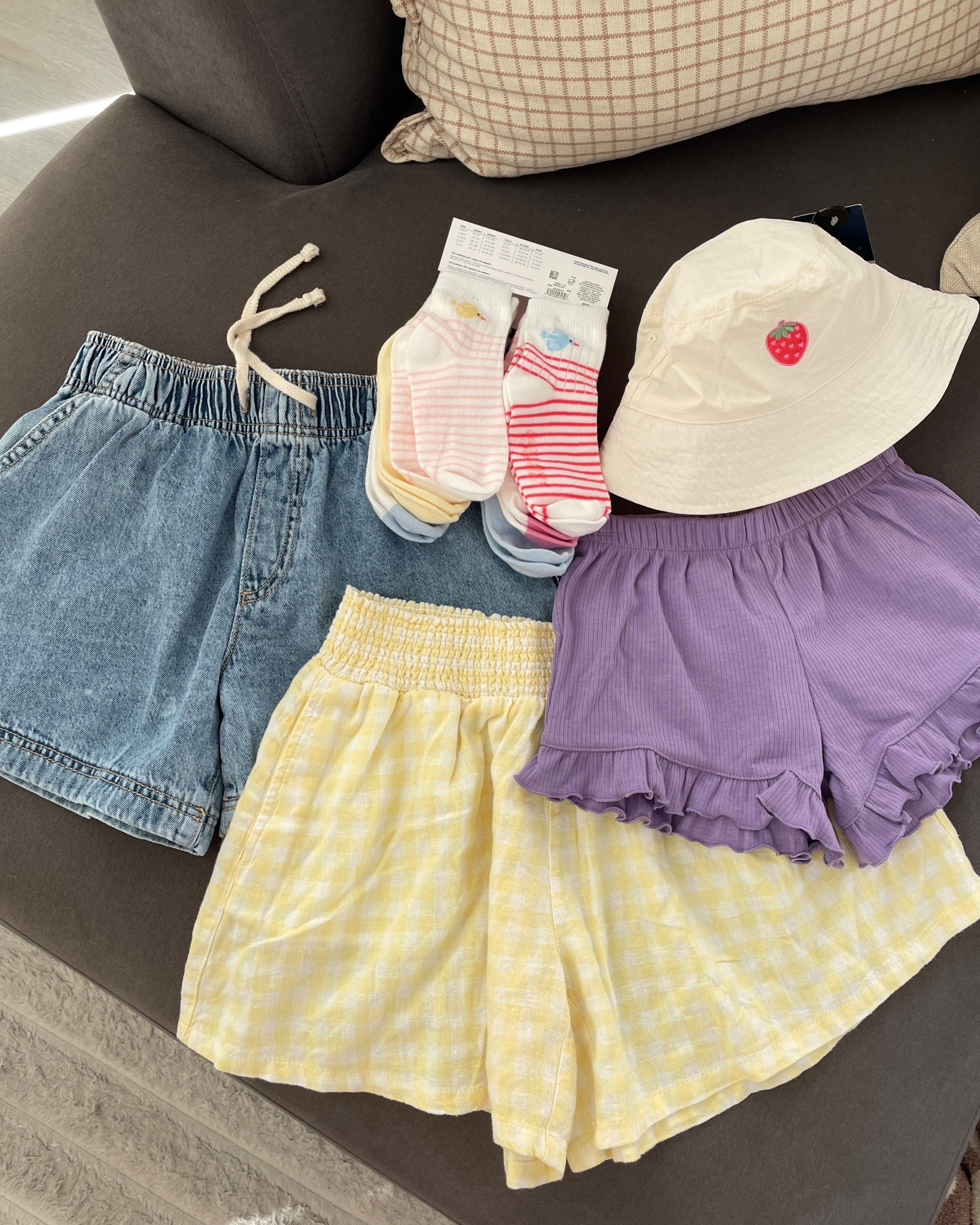 Girls mini old navy haul
Shorts
🍓Bucket hat


#LTKKids