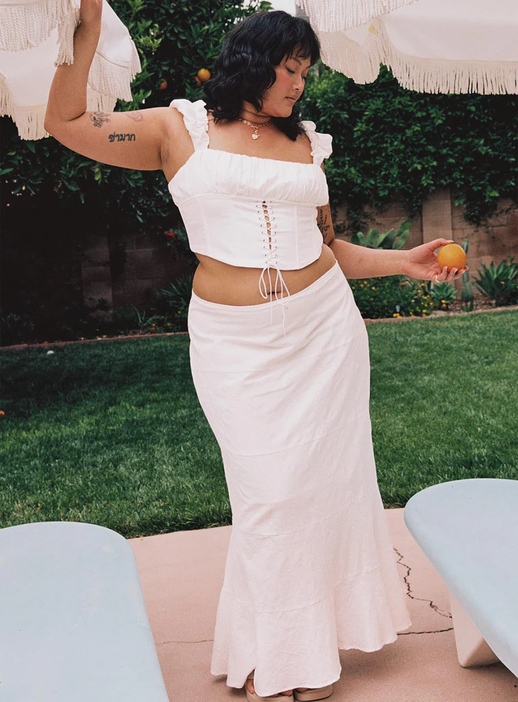 Raven Mid Rise Maxi Skirt White Curve | Princess Polly US