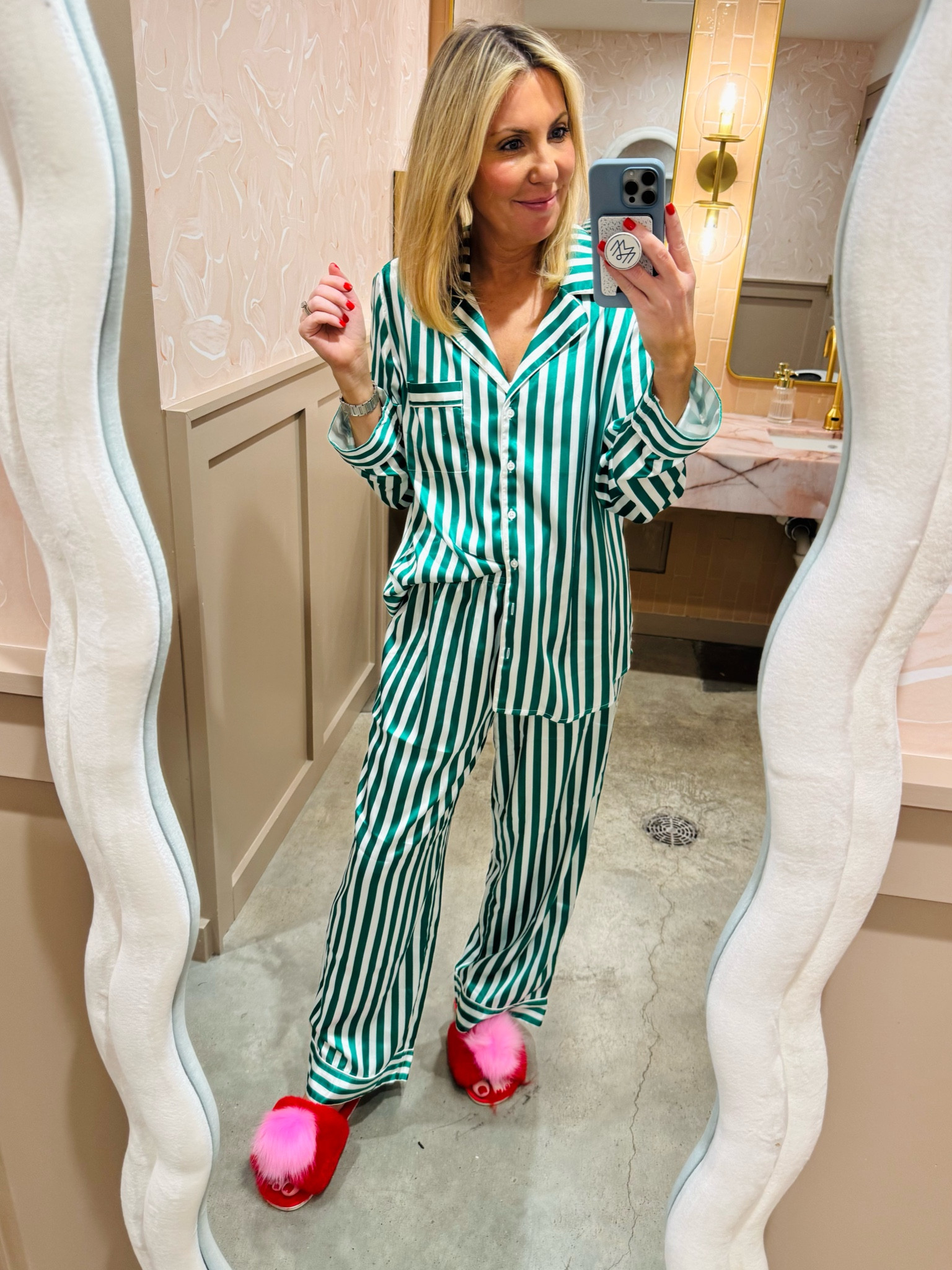 These PJs sold out last year so when they came back I had to hop on it!  💖🎄💖