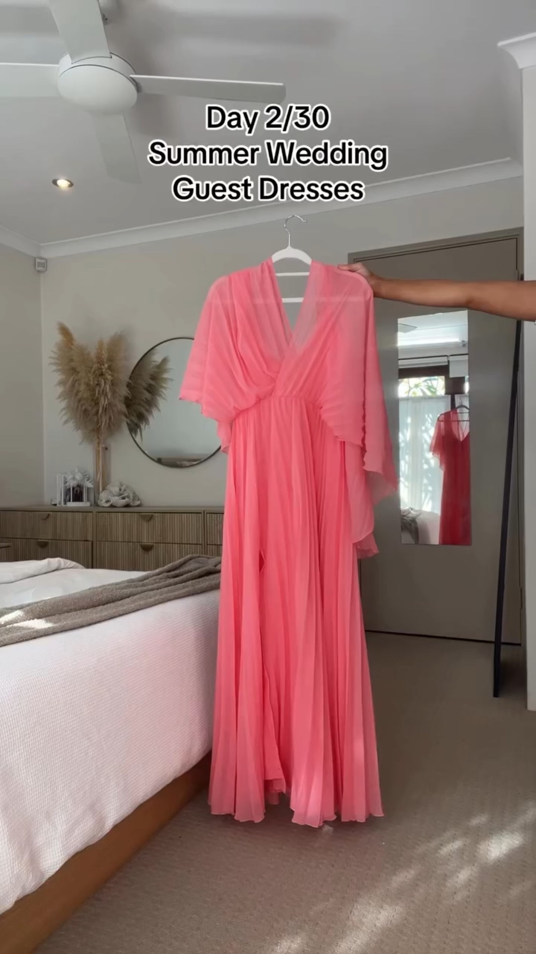 Day 2/30 Wedding Guest Inspo! im summer was a colour! 😍🍸🌅 
I’m wearing a Au/UK 4! It runs bigger so I’d size up! 



#weddingguestdresses #summerdress #weddingguestinspo #vacationfits #prominspo