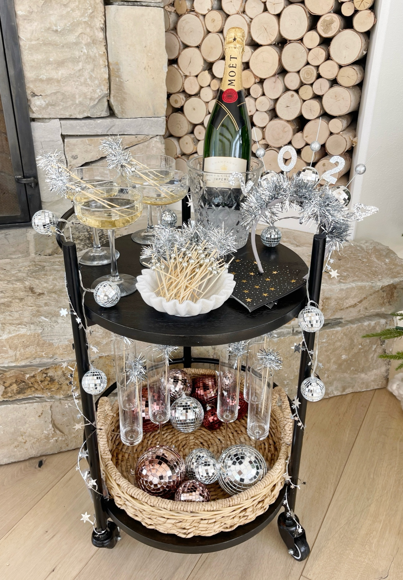 NYE \ mini champagne bar for a festive at home New Year’s Eve party🍾🥂🪩

#LTKHoliday #LTKhome #LTKparties