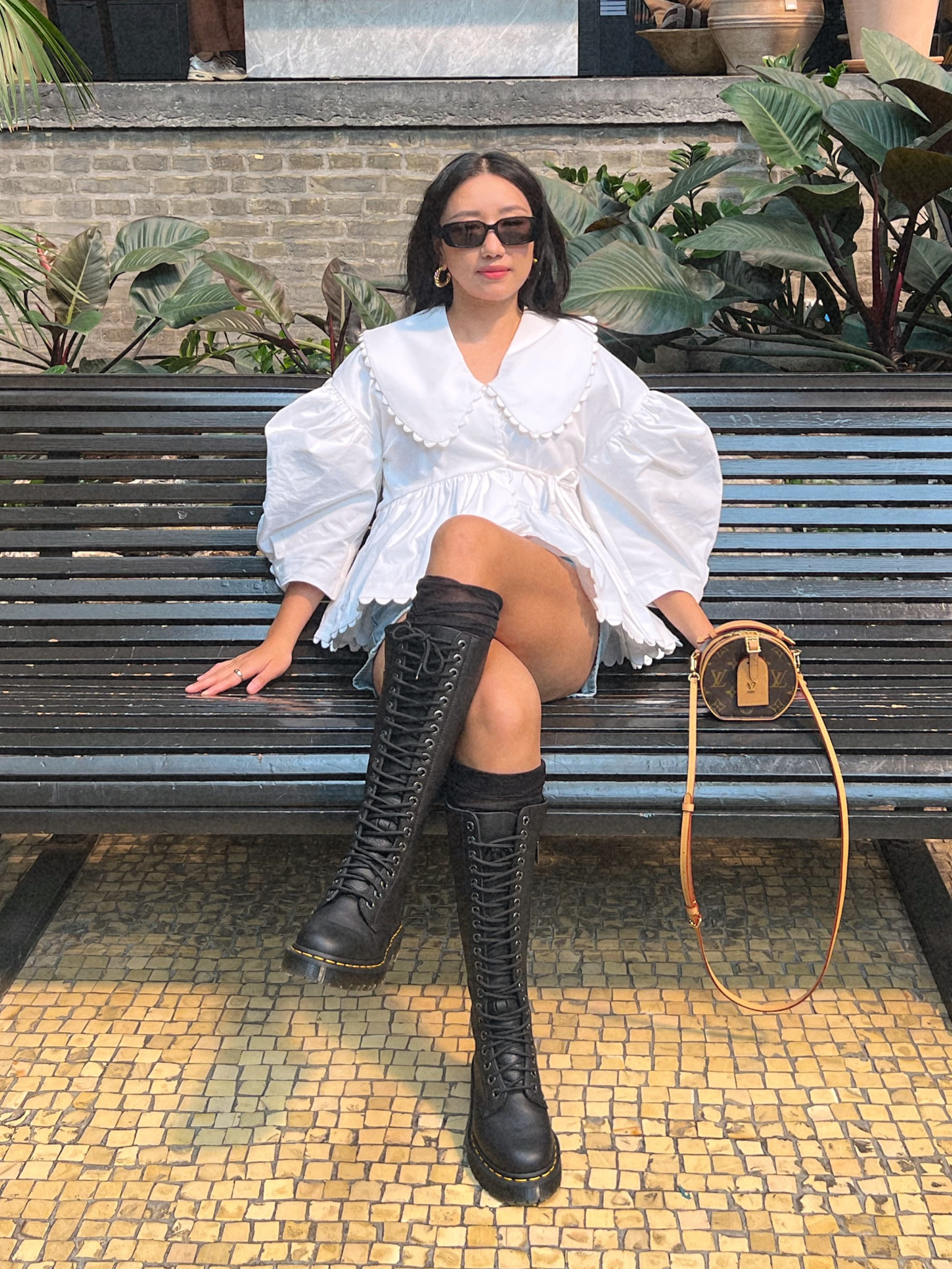 Blouse is sold out from Kika Vargas,
top size S, shoes size 6, jeans size 26


#LTKeurope #LTKstyletip #LTKSeasonal