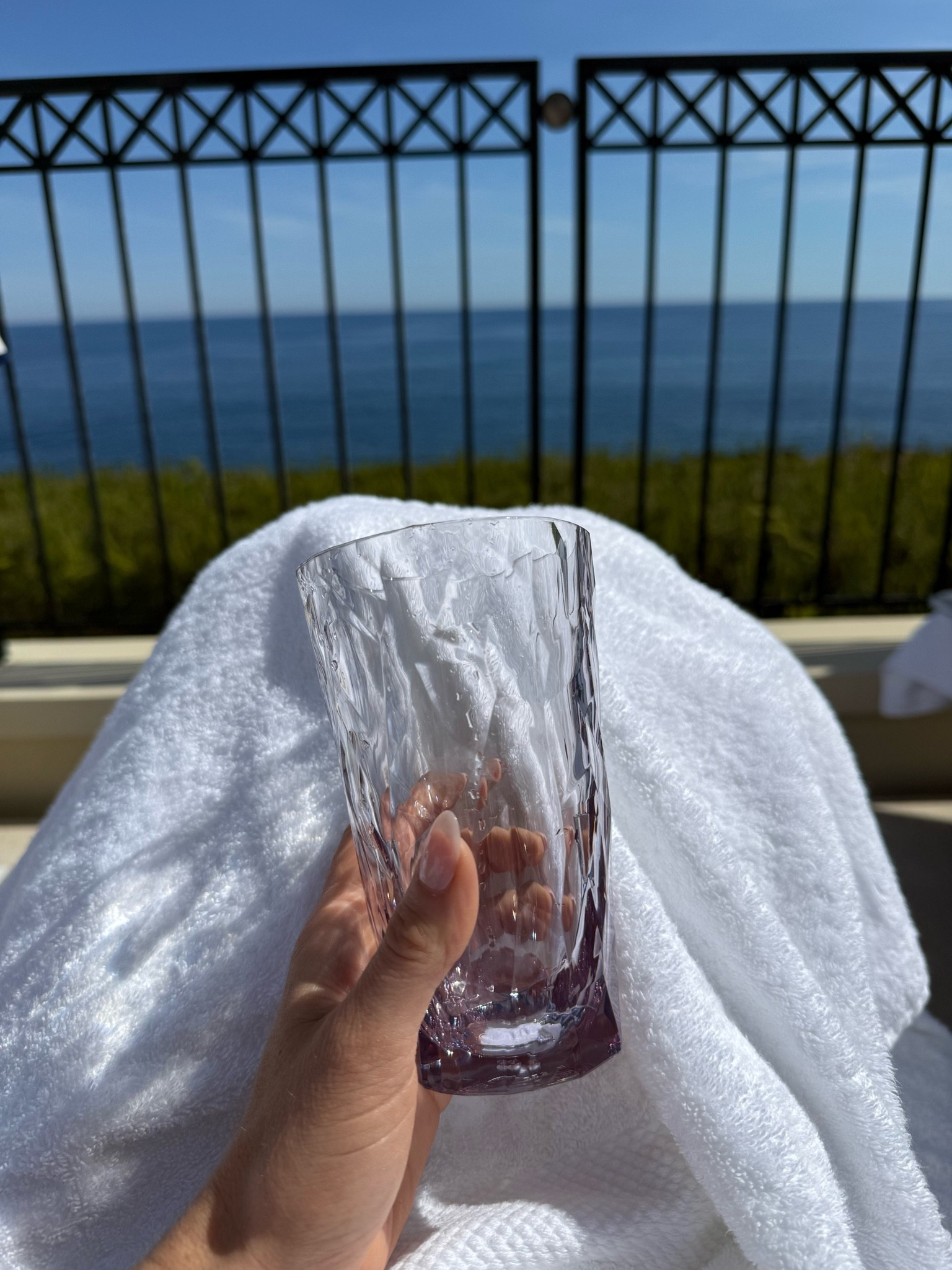 Chic outdoor pool safe glasses