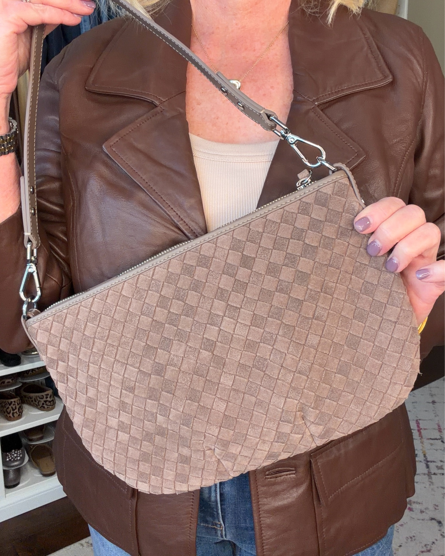 Your favorite bag is now in 3 beautiful suede colors for Fall! These will sell out for sure! 

Fall outfits women over 50
Fall trends
Fall fashion trends
Suede bag
Quince

#LTKOver40 #LTKootd #LTKSeasonal