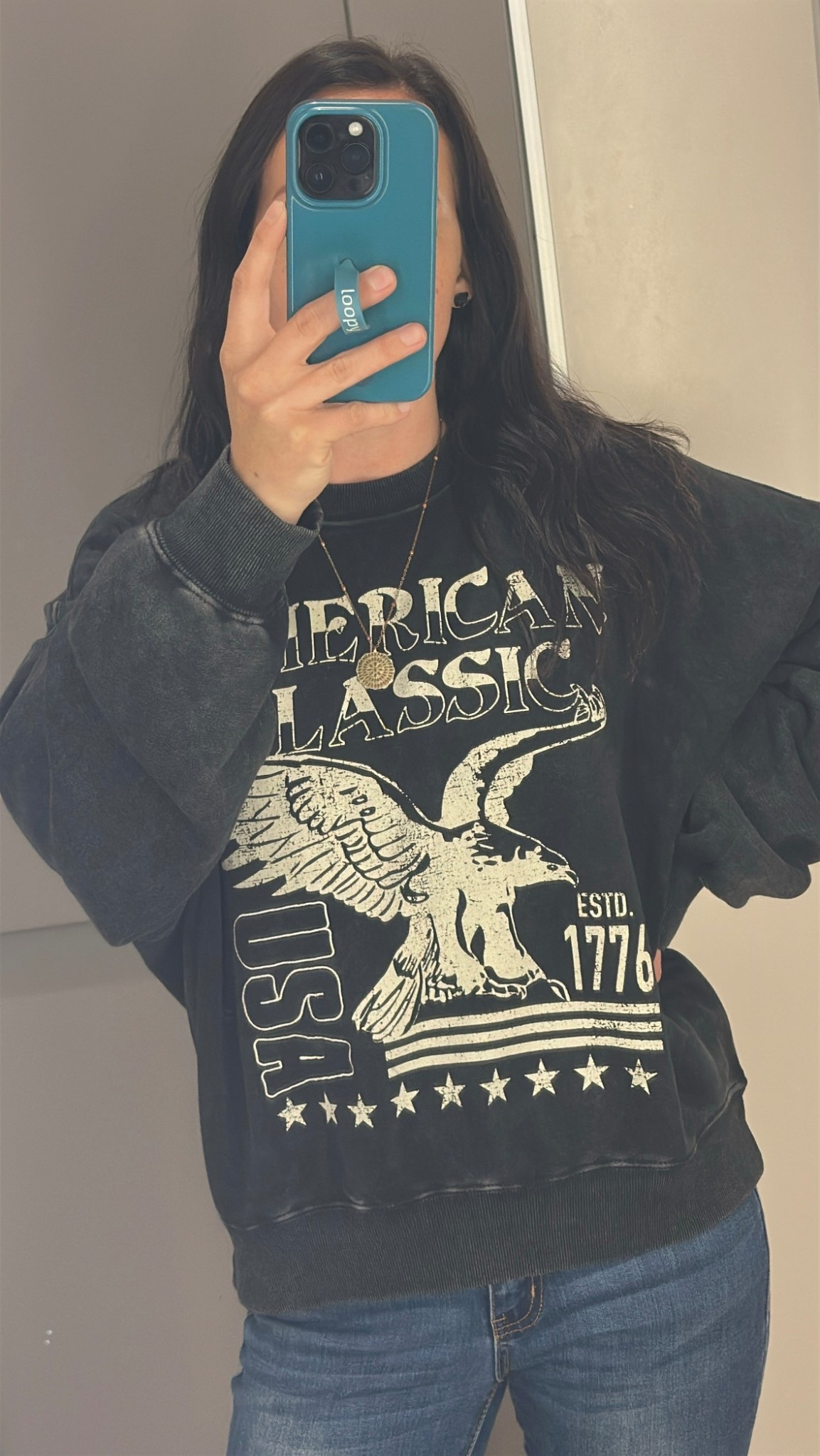 I found the cutest sweatshirt! 🦅⭐️
Perfect for the Fourth of July and/or everyday wear! Love how it fits! A little oversized and somewhat cropped but not too much 🖤
#target #sweatshirt #oversized #oversizedsweatshirt #comfy #cozy #cropped #americanclassic #usa #america #like #comment #save #share #follow 

#LTKFindsUnder50 #LTKSeasonal #LTKFindsUnder100