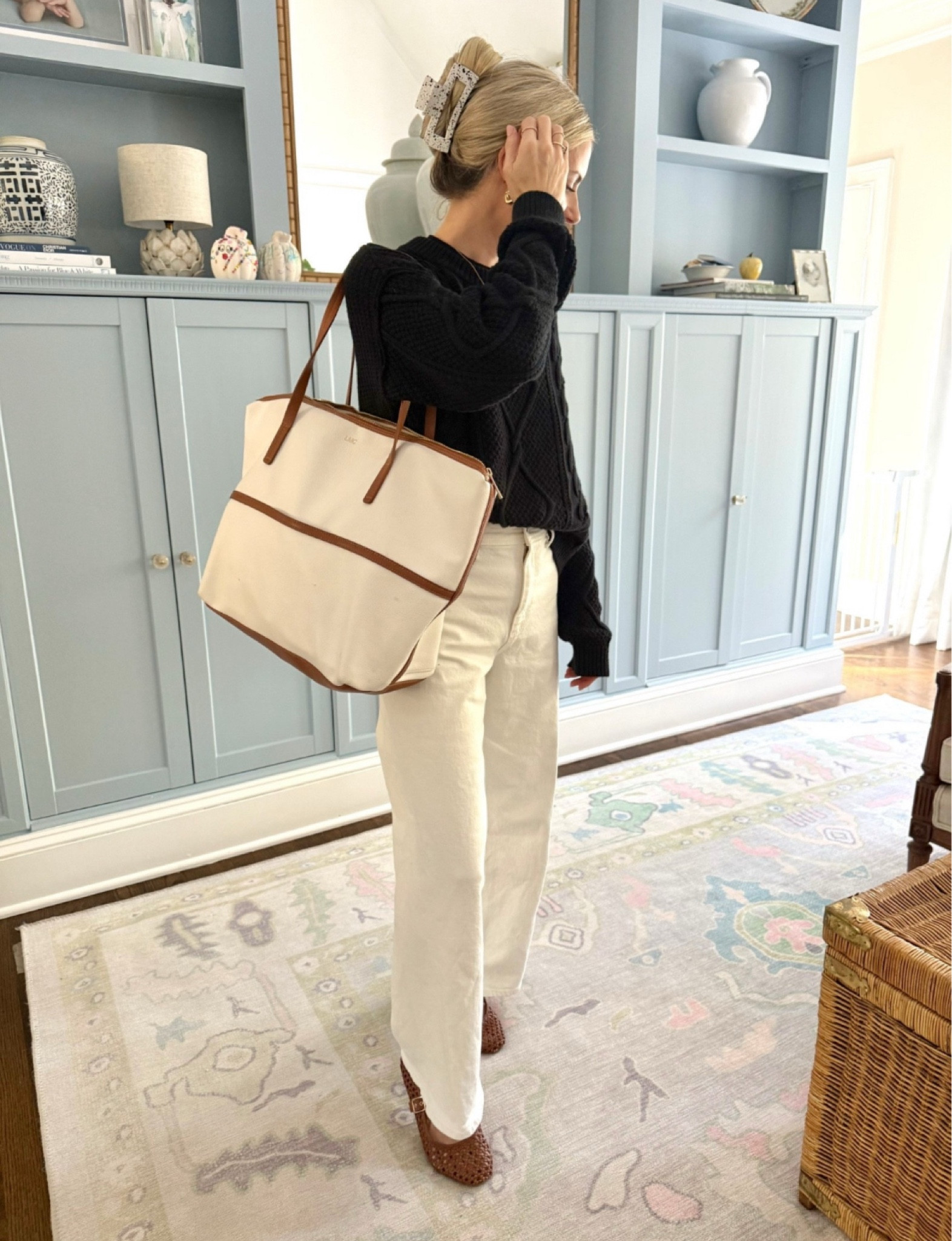 Yall are loving these jeans! They’re so good and less than $30! Runs TTS 
Also these shoes are so comfortable and go with everything! 

White jeans
Target jeans 
Target outfit 
Organic cotton 
Fall outfit 

#LTKFindsUnder100 #LTKSeasonal #LTKStyleTip