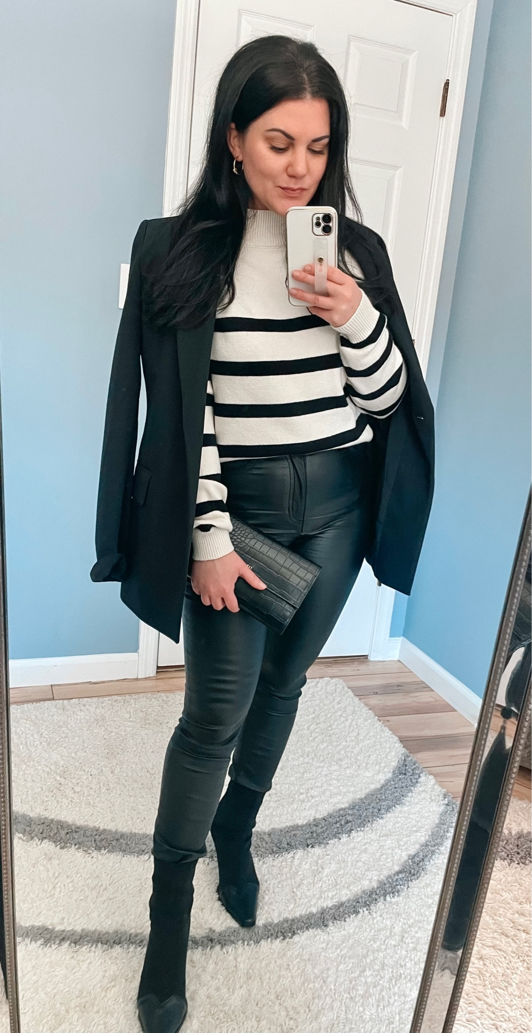 Outfit for dinner out or work event. I’ve worn these pants and this blazer so many times with so many outfits 👌🏻

#LTKstyletip #LTKSeasonal #LTKFind