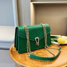 Fashionable Crocodile Pattern Green Small Square Bag Versatile Shoulder Crossbody Bag Minimalist Style Trapezoidal Compartment Chain Flap Lock Bag | SHEIN