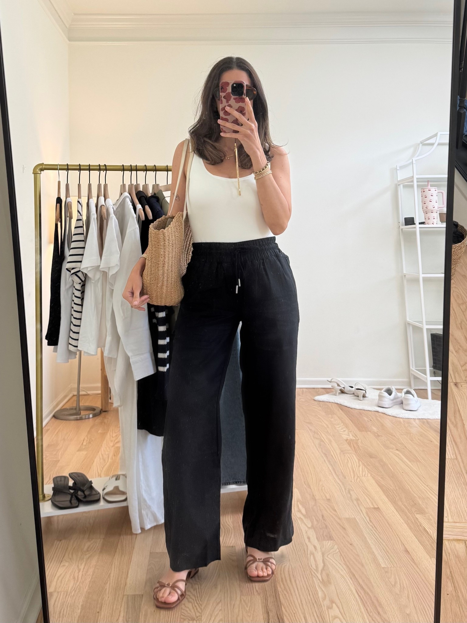 Fail-proof summer capsule outfit formula ☀️ Linen pants + white bodysuit + sandals = effortless & chic.
Wearing Small in the pants (TTS) and Medium in the bodysuit!

#LTKFindsUnder100 #LTKSummerEdit #LTKStyleTip