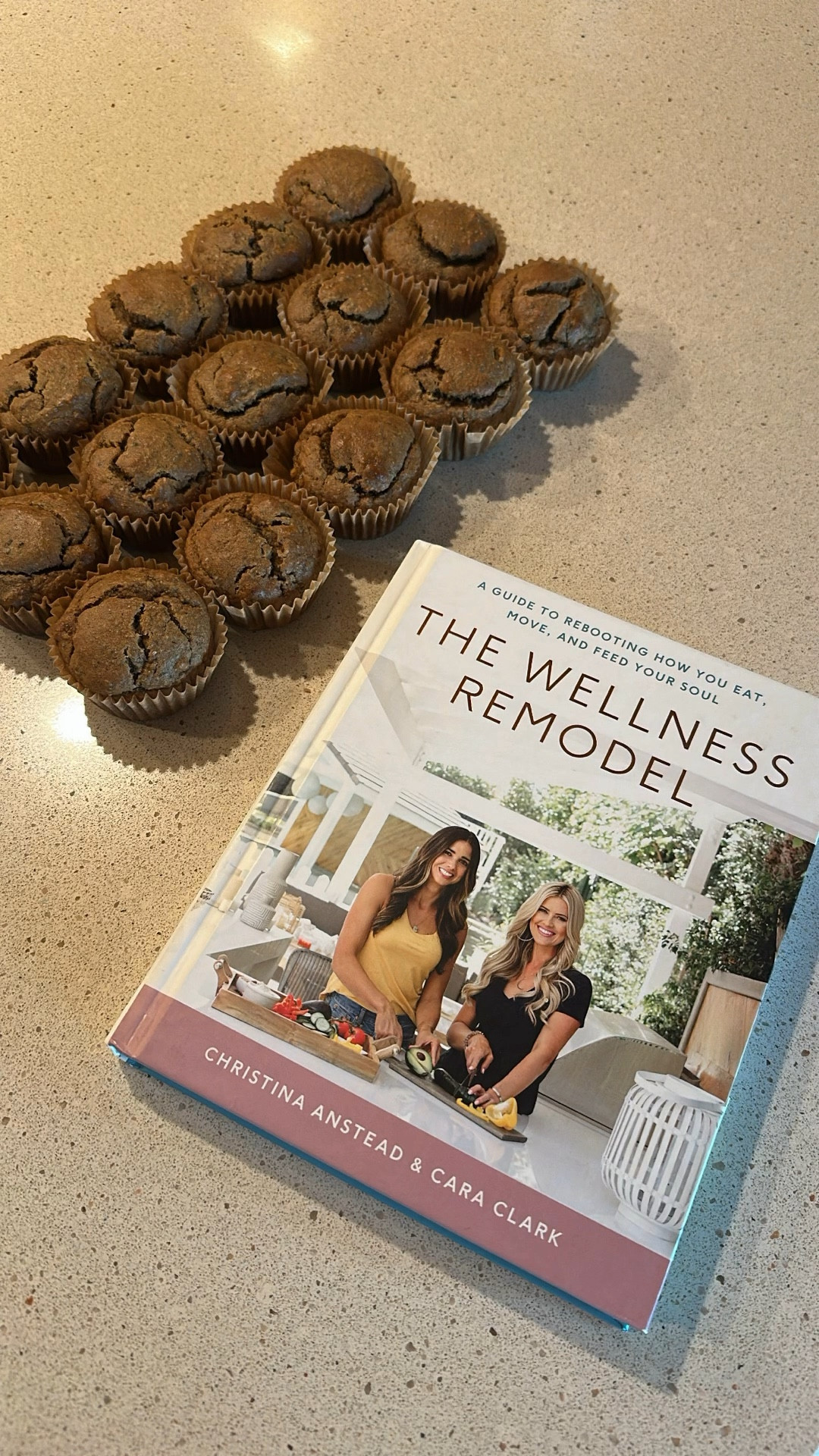 LOOOVE these muffins!! 🤩🤩
And this book!!! The recipes are amazing! 
#thewellnessremodel #muffins #healthymuffins #treats #healthytreats #livinthathealthylife #like #comment #save #share #follow #recipes #recipebook #health #wellness 

#LTKParties #LTKHome #LTKFamily