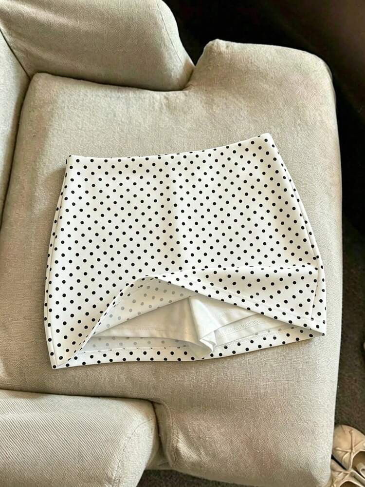 Franclia Women's White Fabric Short Skort With Asymmetrical Polka Dot Design Perfect For Parties | SHEIN