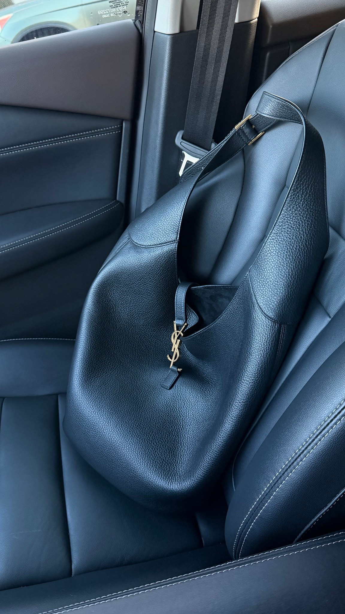 I’ve spent the whole month of March wearing this beautiful bag from @Vivrelle and I’m returning it soon!

 LILIASEROWIK will give your a free month of membership! 

#LTKdayinmylife #LTKgrwm #LTKootd