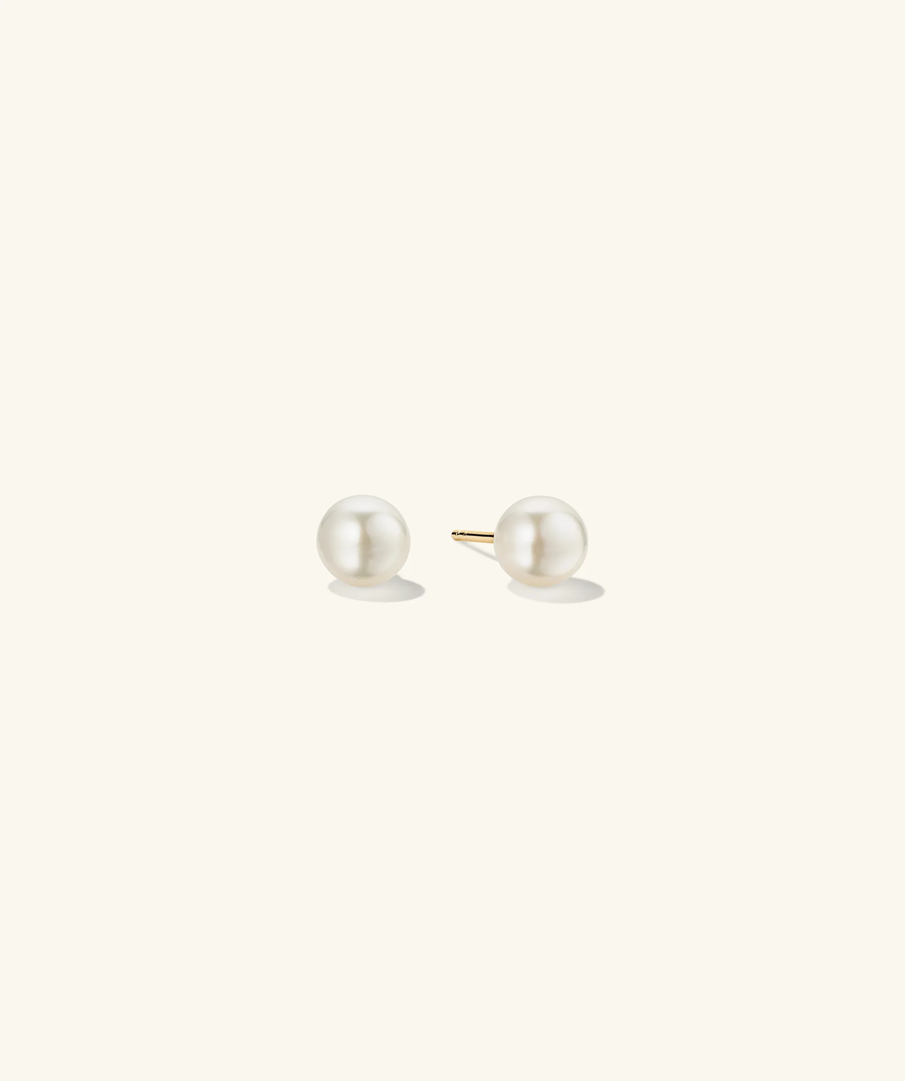 Pearl Oversized Studs | Mejuri Fine Crew
