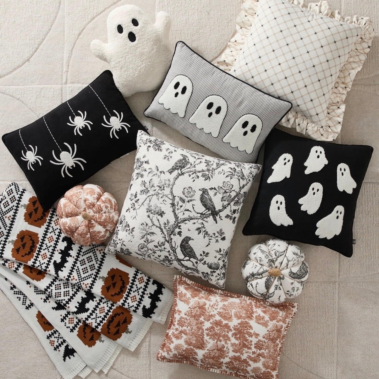 All of our gorg Halloween pillows are live!!

#LTKSeasonal #LTKHome