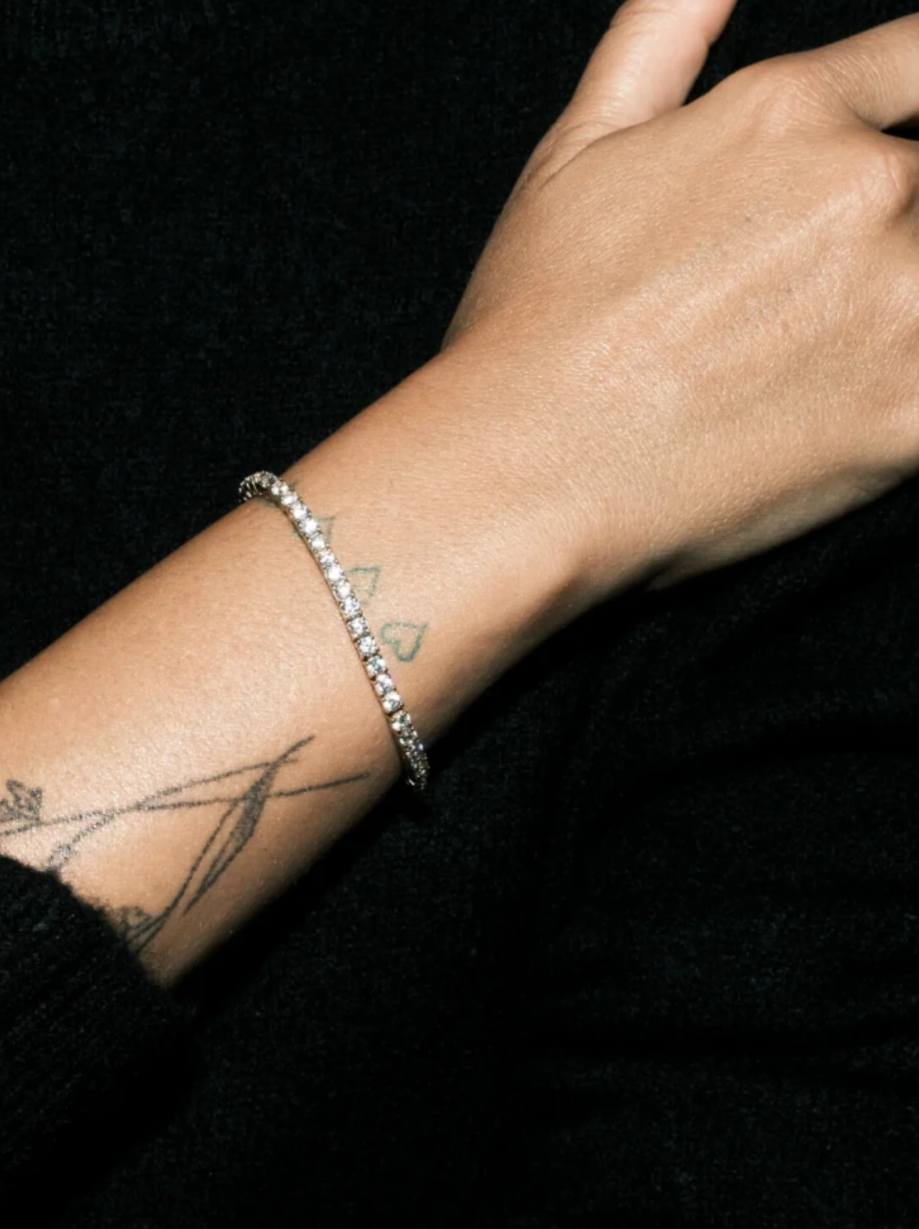 KATE 3MM ROUND CUT, LAB WHITE SAPPHIRE, GOLD RIVIÈRE BRACELET | Dorsey