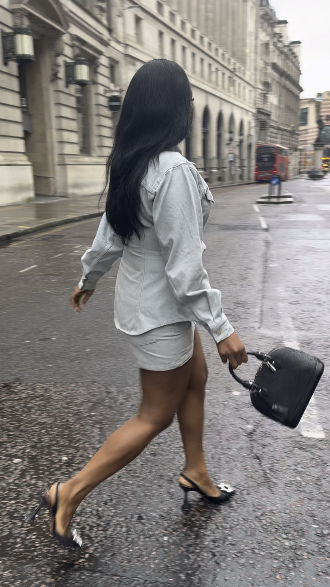 DD in motion 
I’ve linked an alternative as the shirt is OOS 🤍