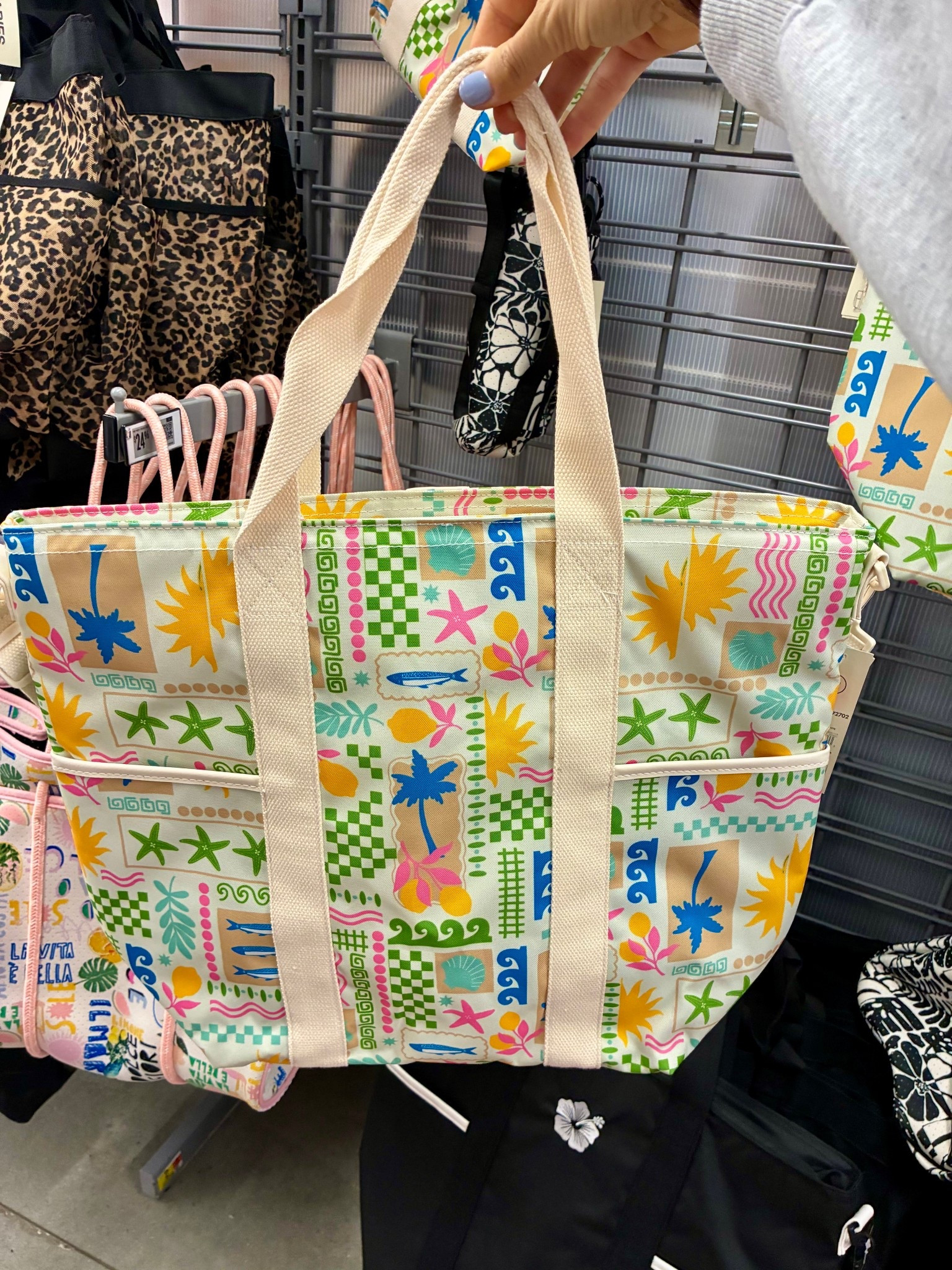 The prettiest insulated bag!! 

#LTKdayinmylife #LTKMothersDay