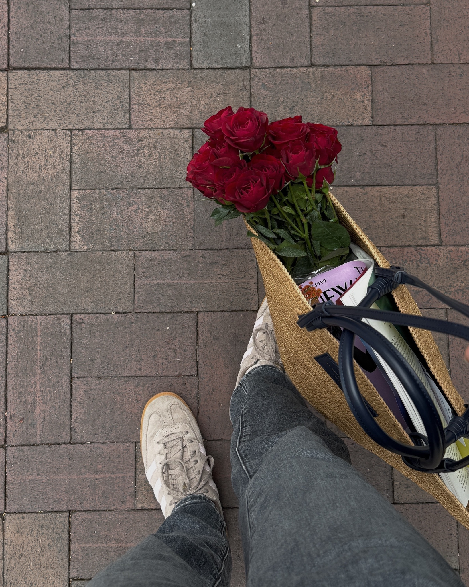 when in doubt buy the flowers 💕🌹🥀

#LTKTravel #LTKSeasonal #LTKStyleTip