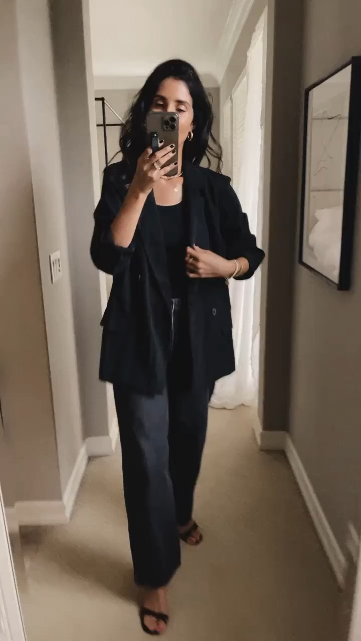 This blazer is great and budget friendly I'm just shy of 5-7" and wearing the size small for more of an oversied fit... #StylinByAylin #Aylin

#LTKVideo #LTKworkwear #LTKstyletip