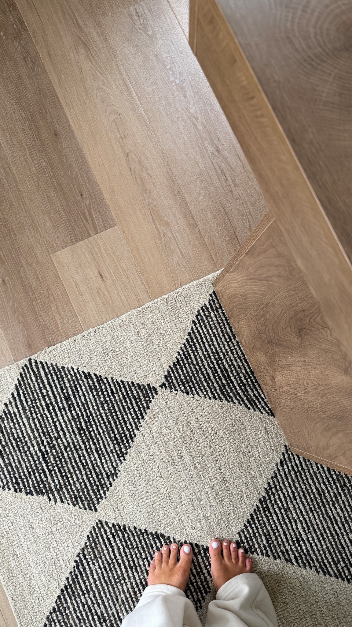 Rug deets



#LTKHome #LTKmomlife #LTKselfcare