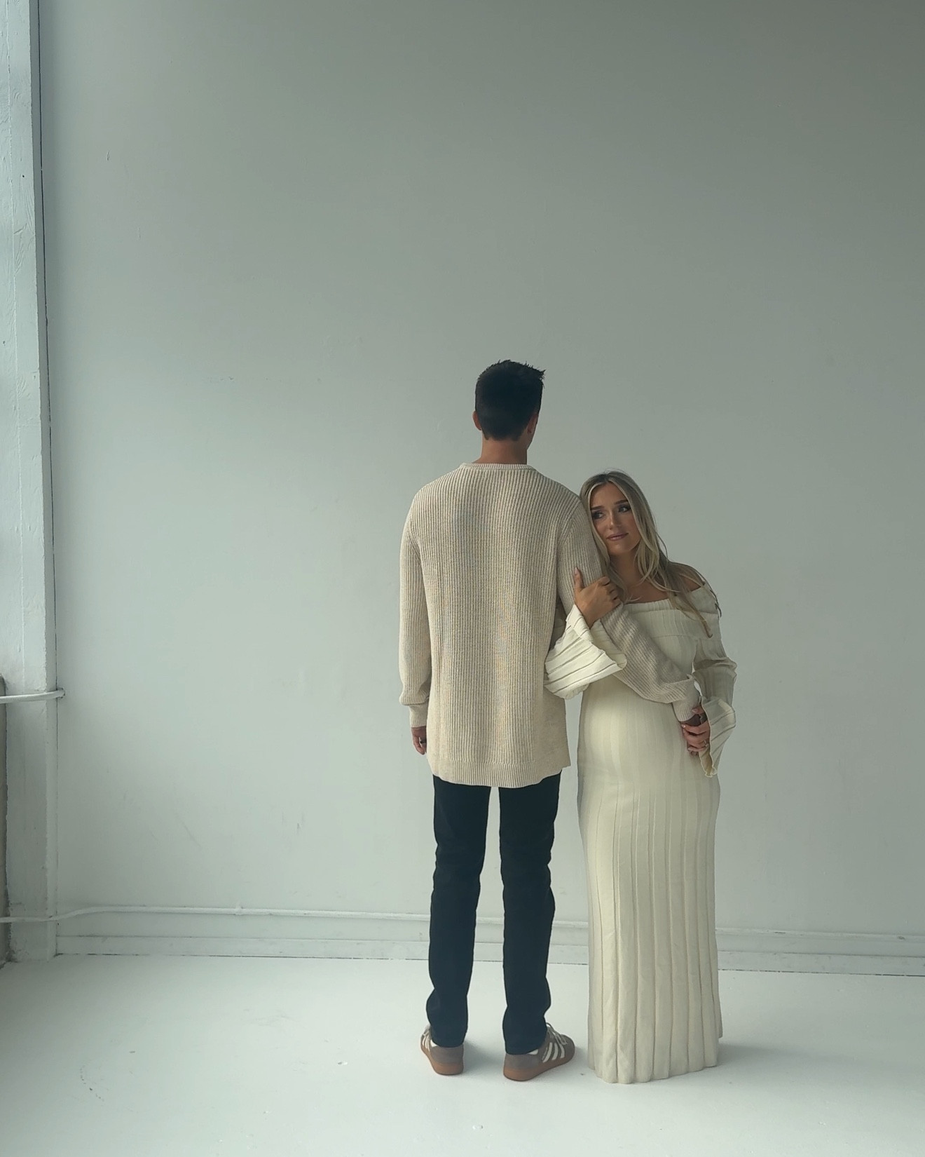 Maternity shoot outfits 🤍💫 #maternity #maternityshoot 