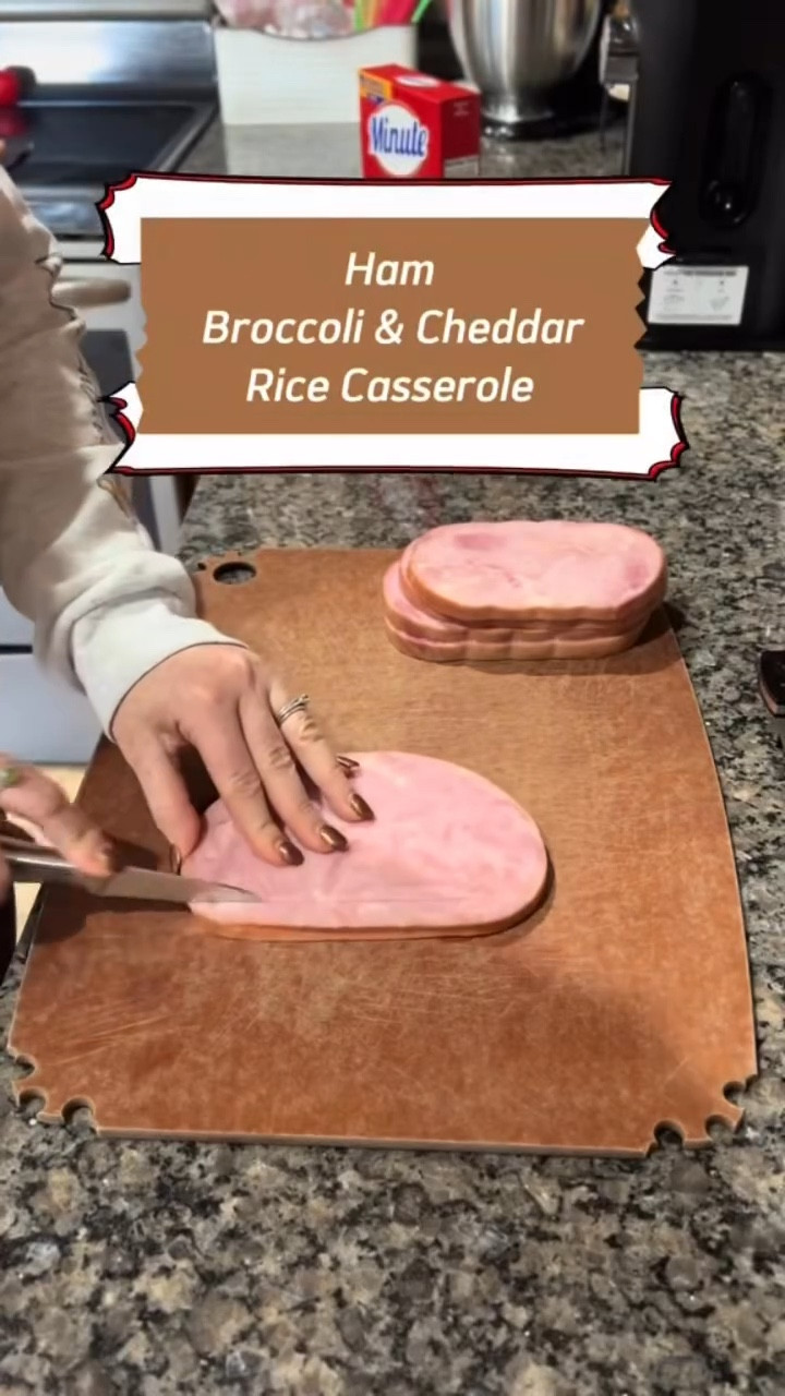 Ham Broccoli & Cheddar Rice Casserole🤤 The perfect fall meal the whole family will love! 

#LTKFamily #LTKHome