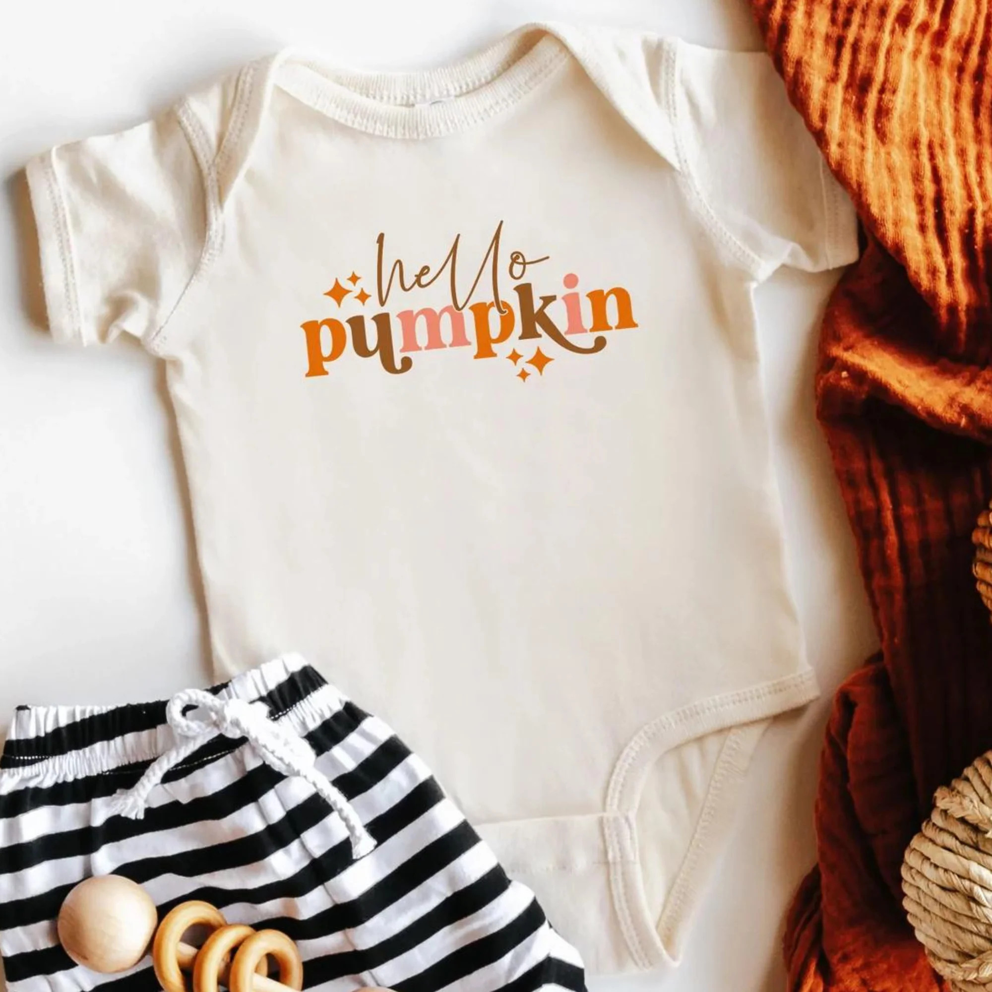 Hello Pumpkin Stars Short Sleeve Bodysuit, Cream | SpearmintLOVE