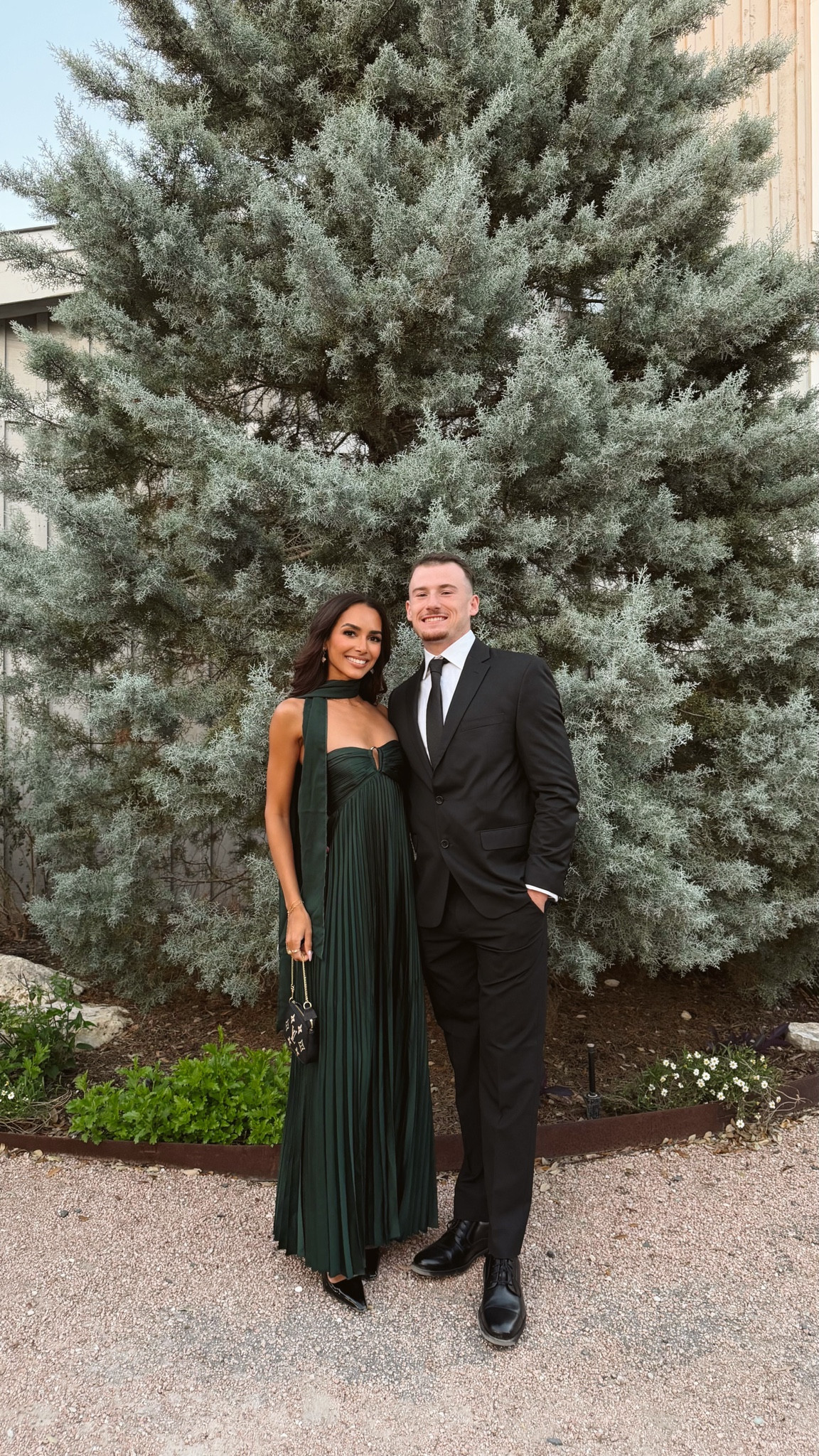 Wedding guest dress outfit Inspo 🖤 

Love this forest green maxi dress from @abercrombie ! It was the perfect wedding guest dress for a spring wedding! 

Size: XXS tall 

#LTKSeasonal #LTKootd #LTKWedding