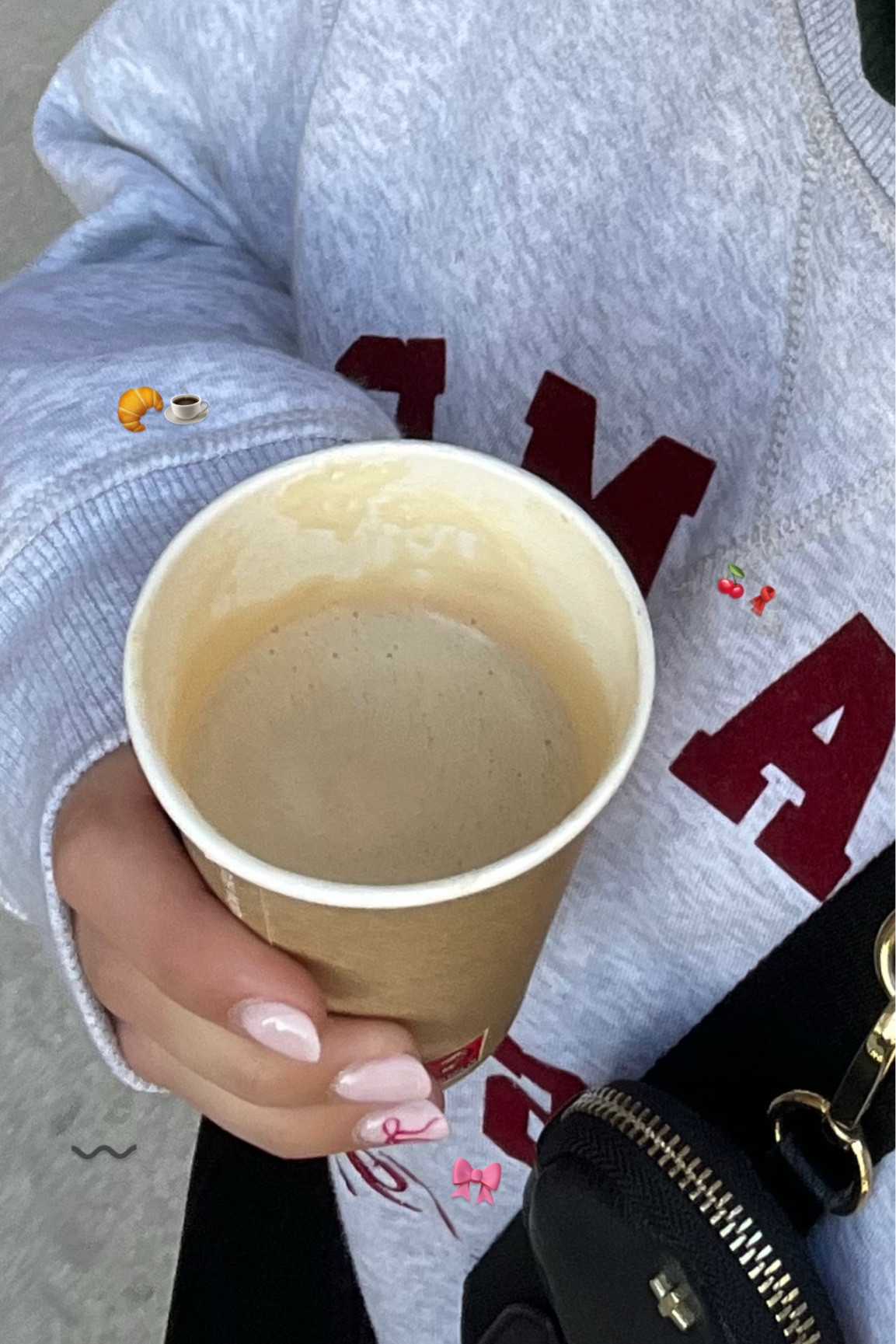 winter/ fall sweatshirt 
travel crossbody bag

#LTKFindsUnder50 #LTKHoliday #LTKSeasonal