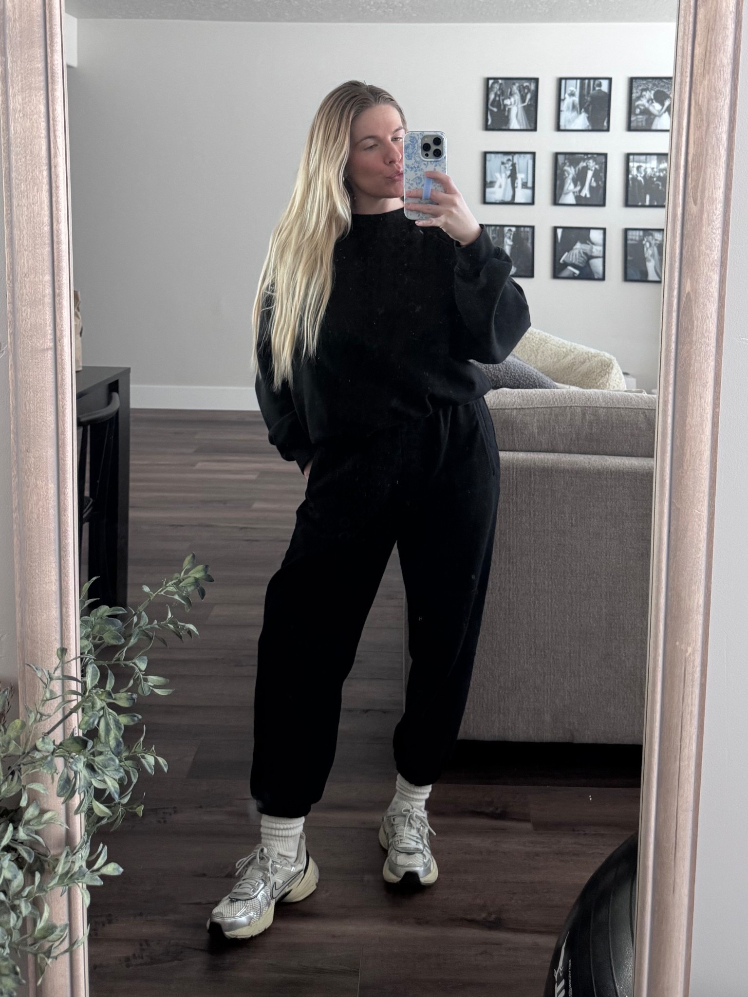 The best sweat set from gap! Such good quality and price 🖤
Top: M 
Bottom: S petite 


#LTKPetite #LTKActive #LTKFindsUnder50