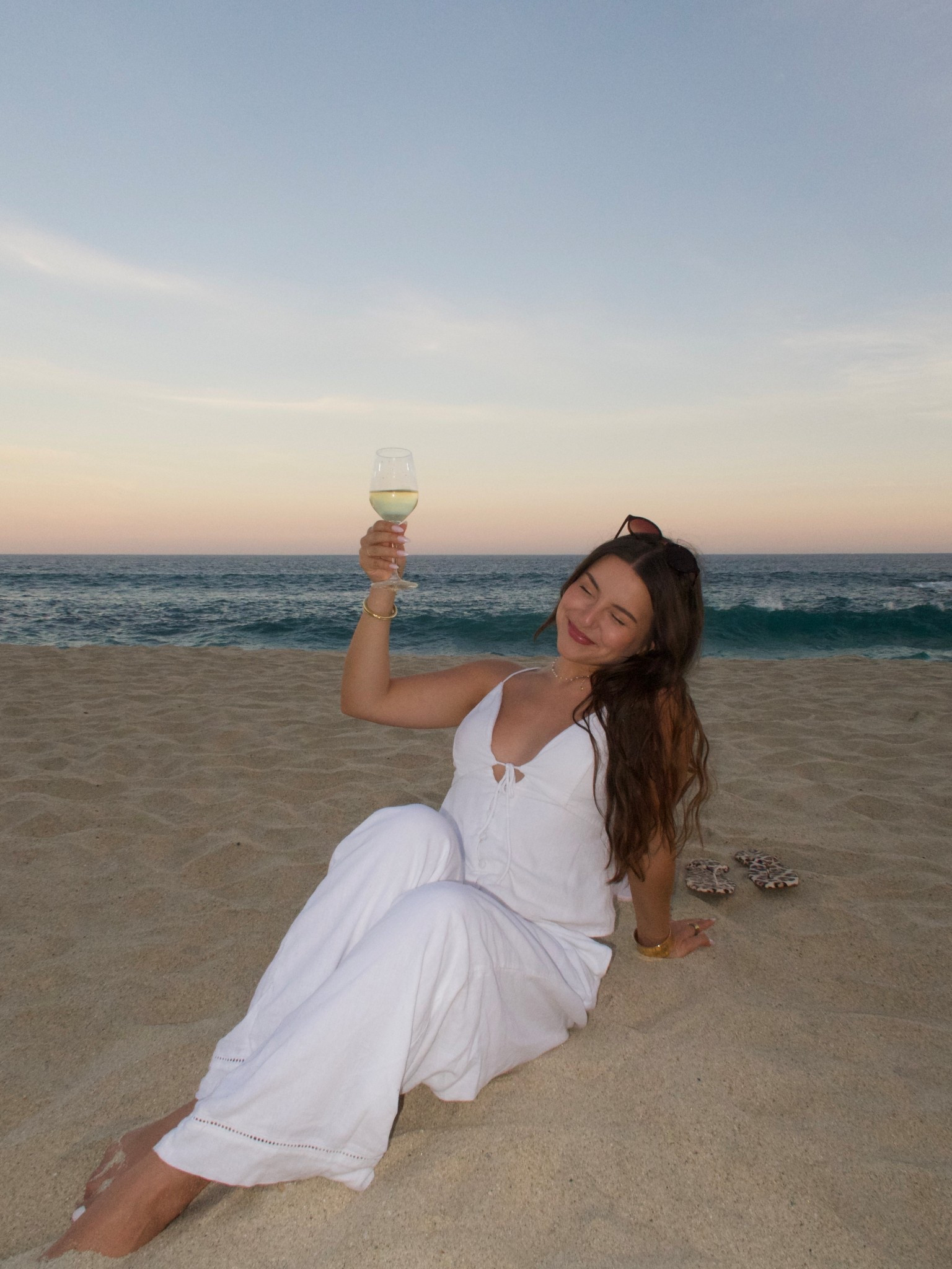 Whole set from Abercrombie ✨✨ white sets on vacation make you look so tan!!!

#LTKootd