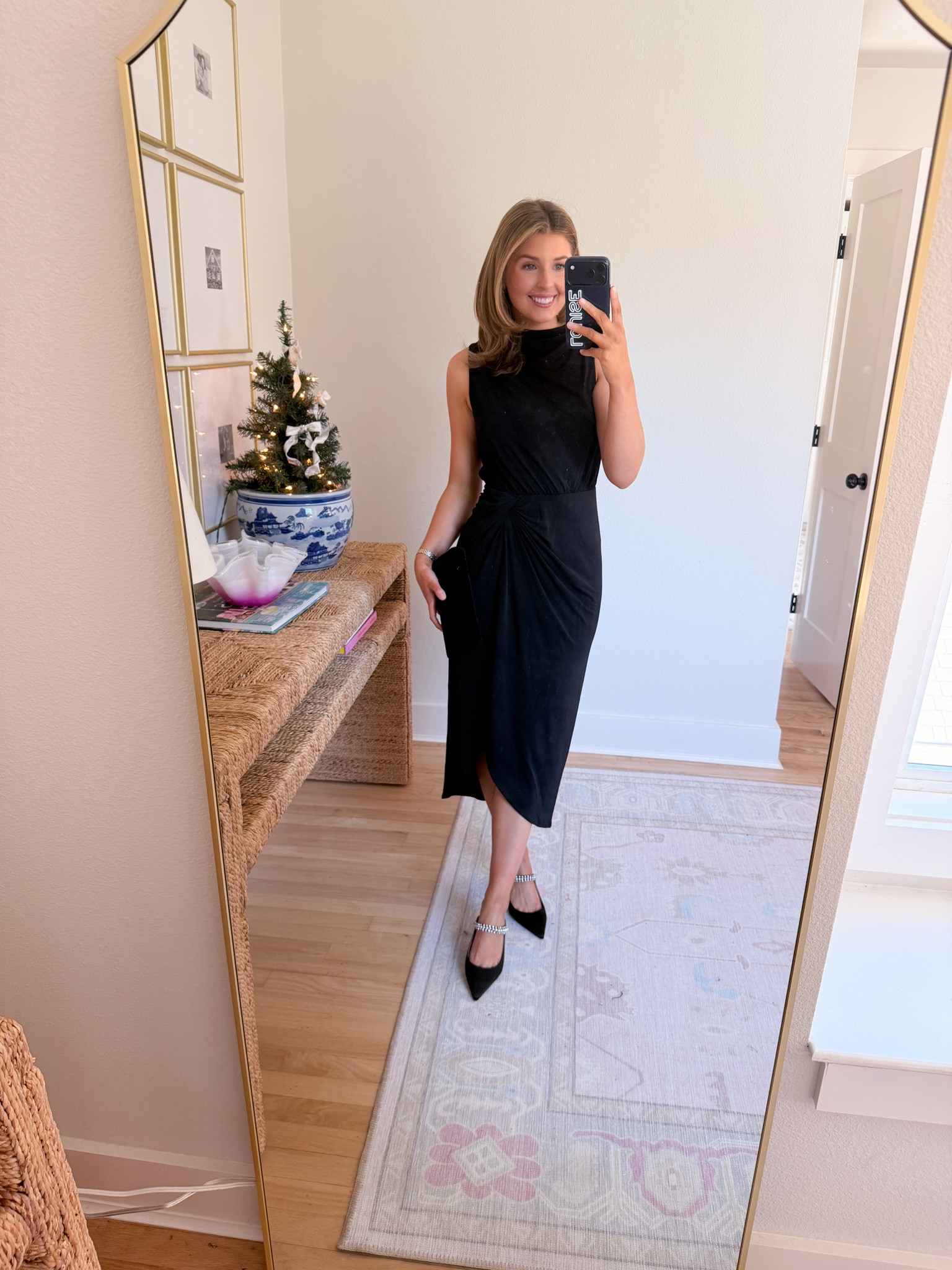 Classic LBD! Wearing a S 