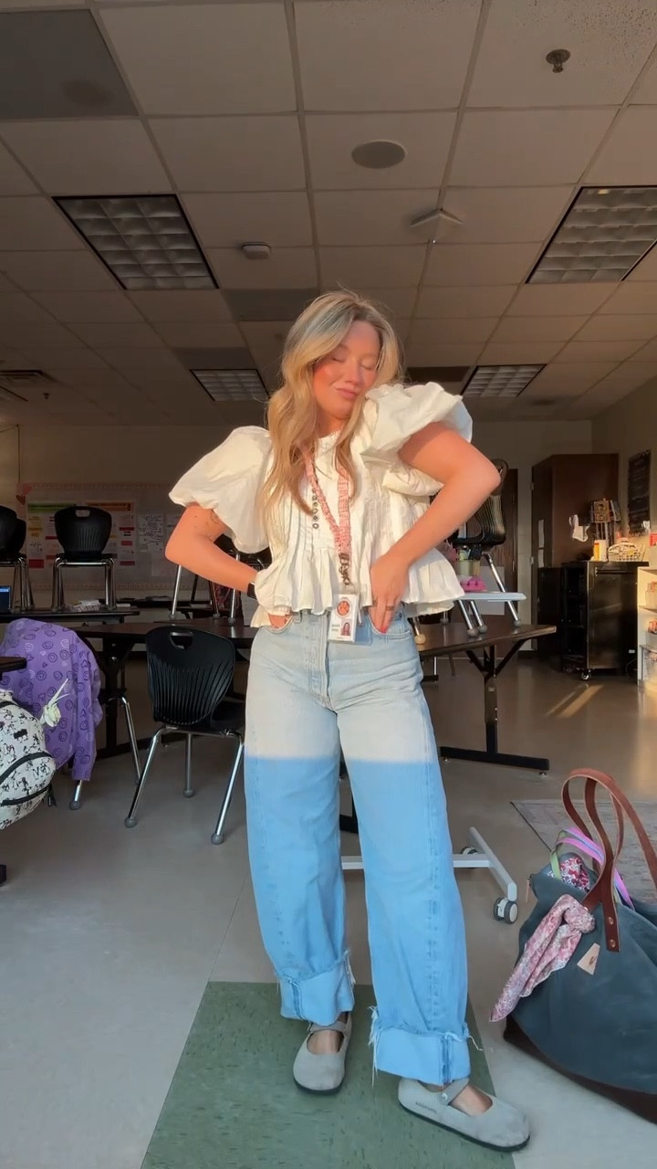  field trip day in sixth grade!! doesn’t mean it’s not jeans day though 🤪