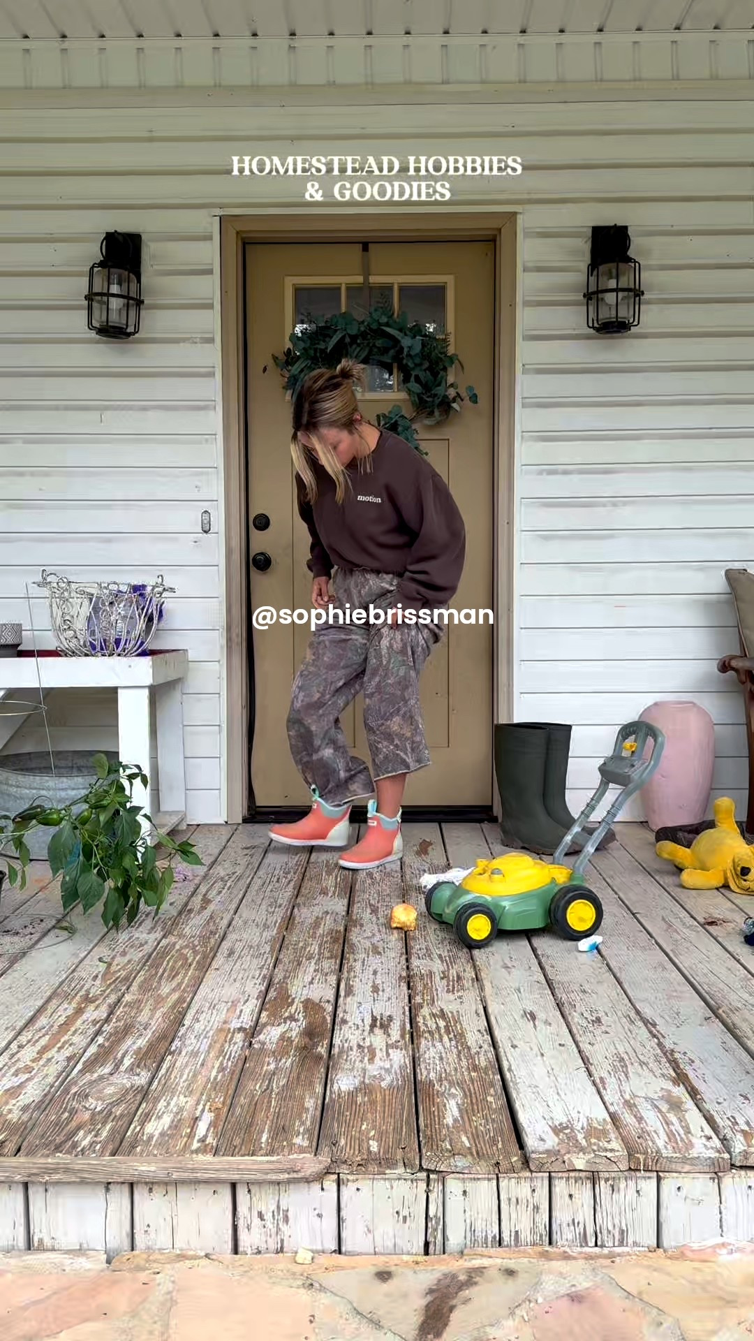 HOMESTEAD PLATES, CAMO PANTS, ETC 🤎 #postpartumoutfits #LTKhome #homesteaddecor #farmhousedecor #cottagecore

#LTKSeasonal #LTKStyleTip #LTKFamily