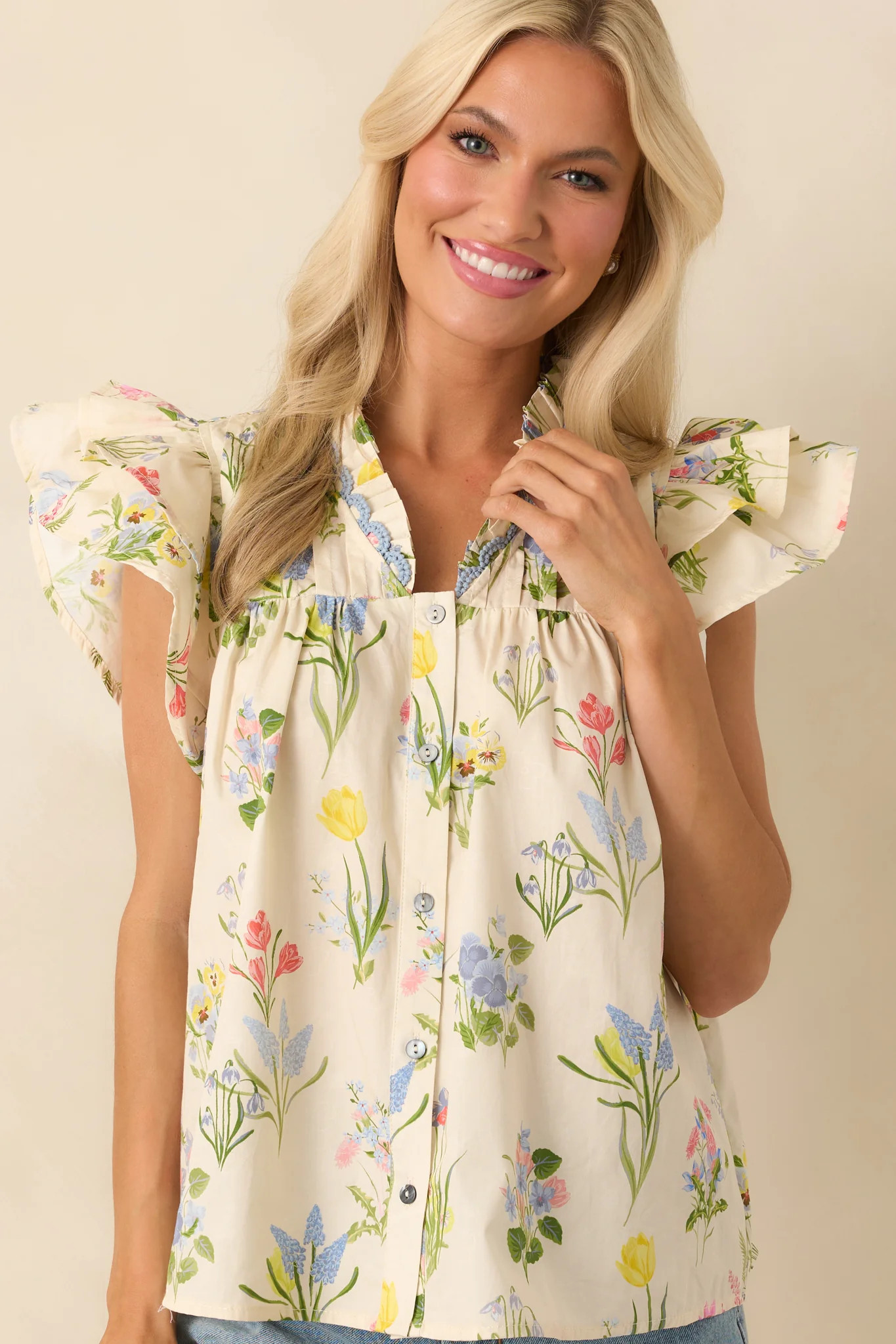 Worth The View Ivory Floral Print Cotton Button Front Top | Red Dress