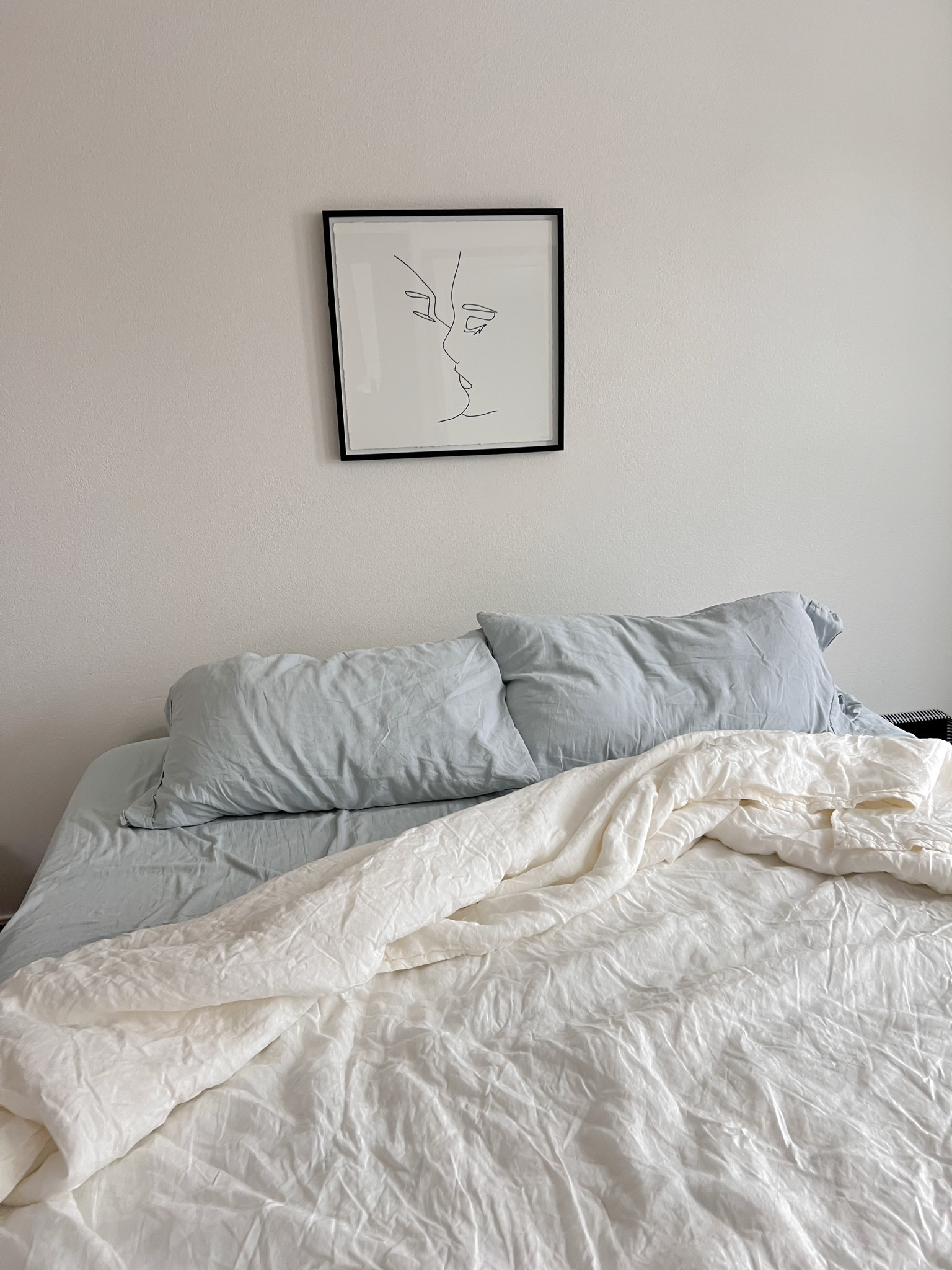 Refreshing my bedroom this year, started off with some new bedding. My blanket is king in shade in antique white. 100% linen and perfect amount of warmth for the cooler months. 

Parachute bedding, linens, bedroom refresh 

#LTKHome #LTKWatchNow #LTKSeasonal