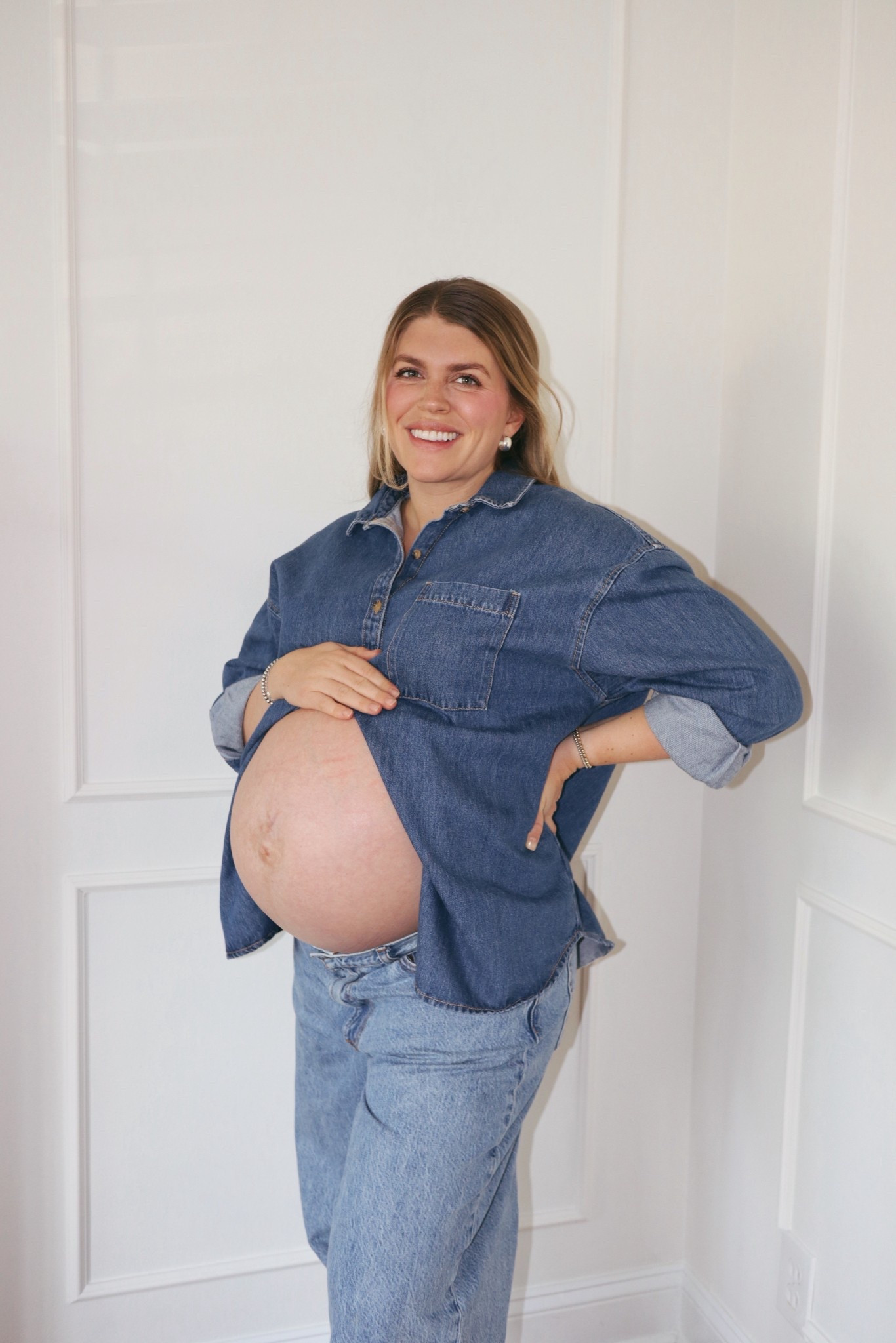 Love this denim on denim look. These jeans have been great for maternity outfits. These jeans are also on sale right now! 

#LTKFindsUnder100 #LTKBump #LTKSeasonal