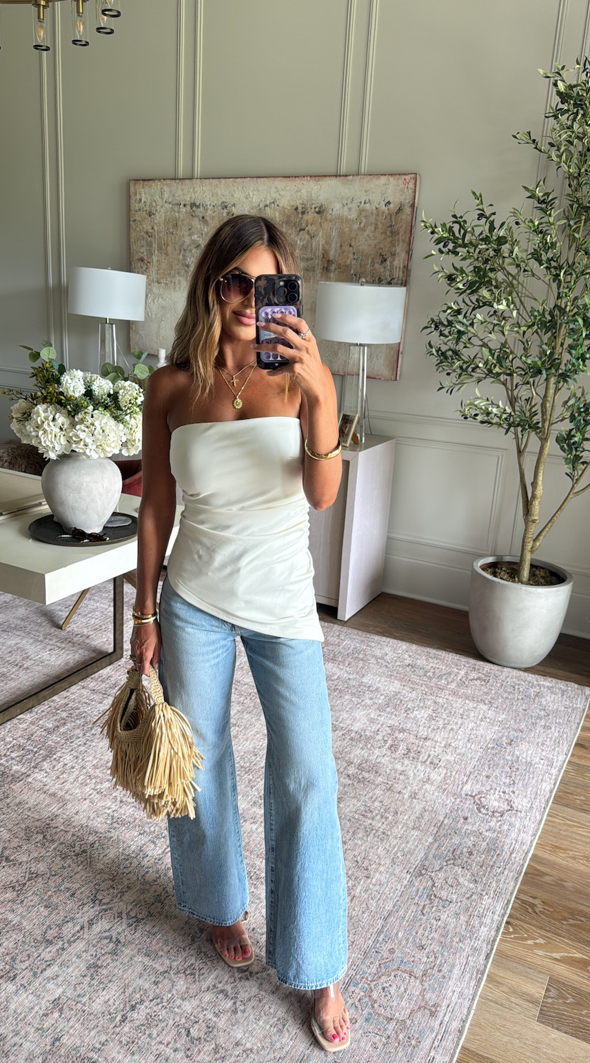 wearing a small in the top and 26 in denim! use code hollie20 🤍 

 