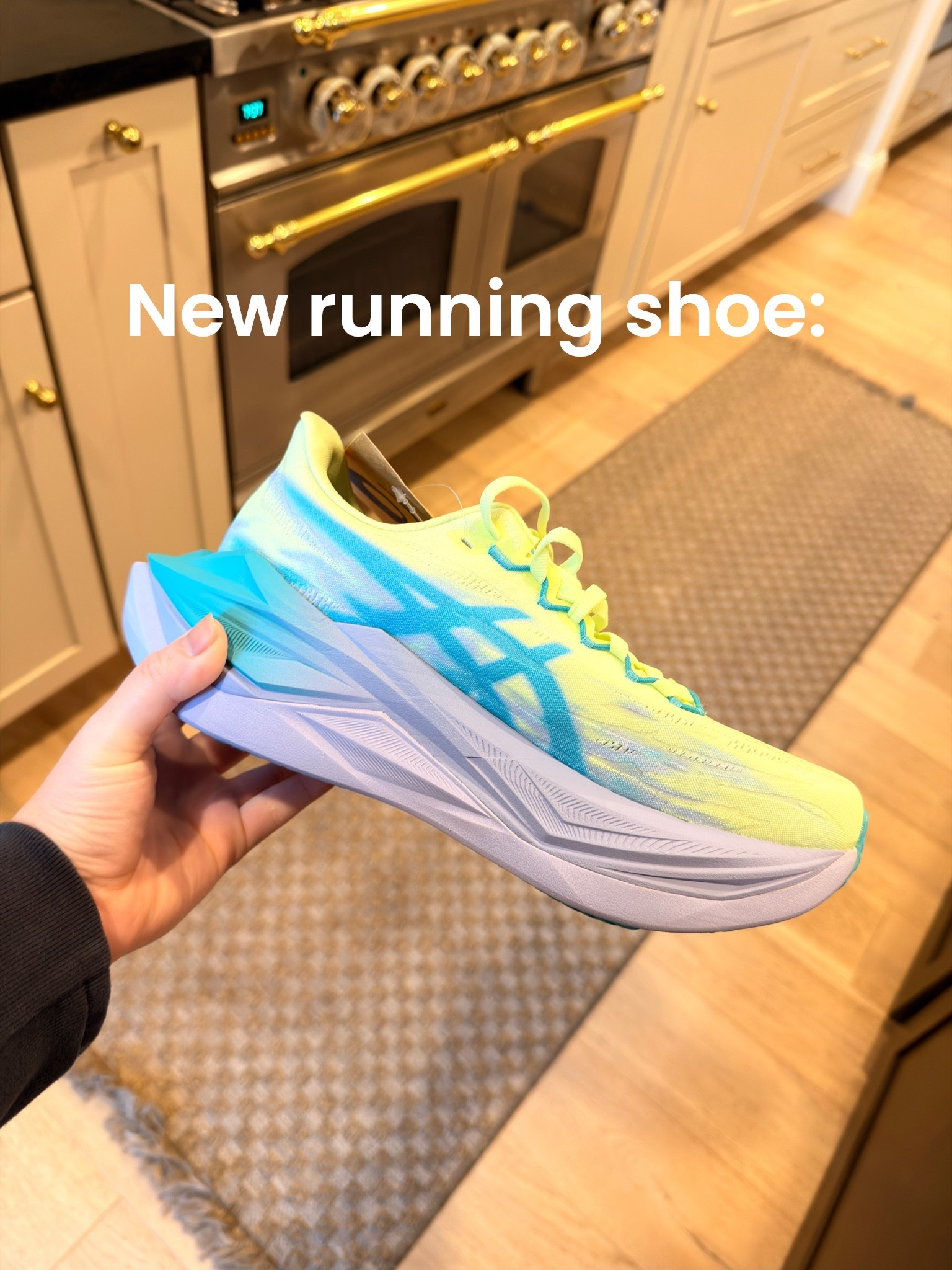 Snagged a new colorway in my fav running shoes. These will be what I’m wearing at the NYC marathon!

#LTKfitnessgoals #LTKootd