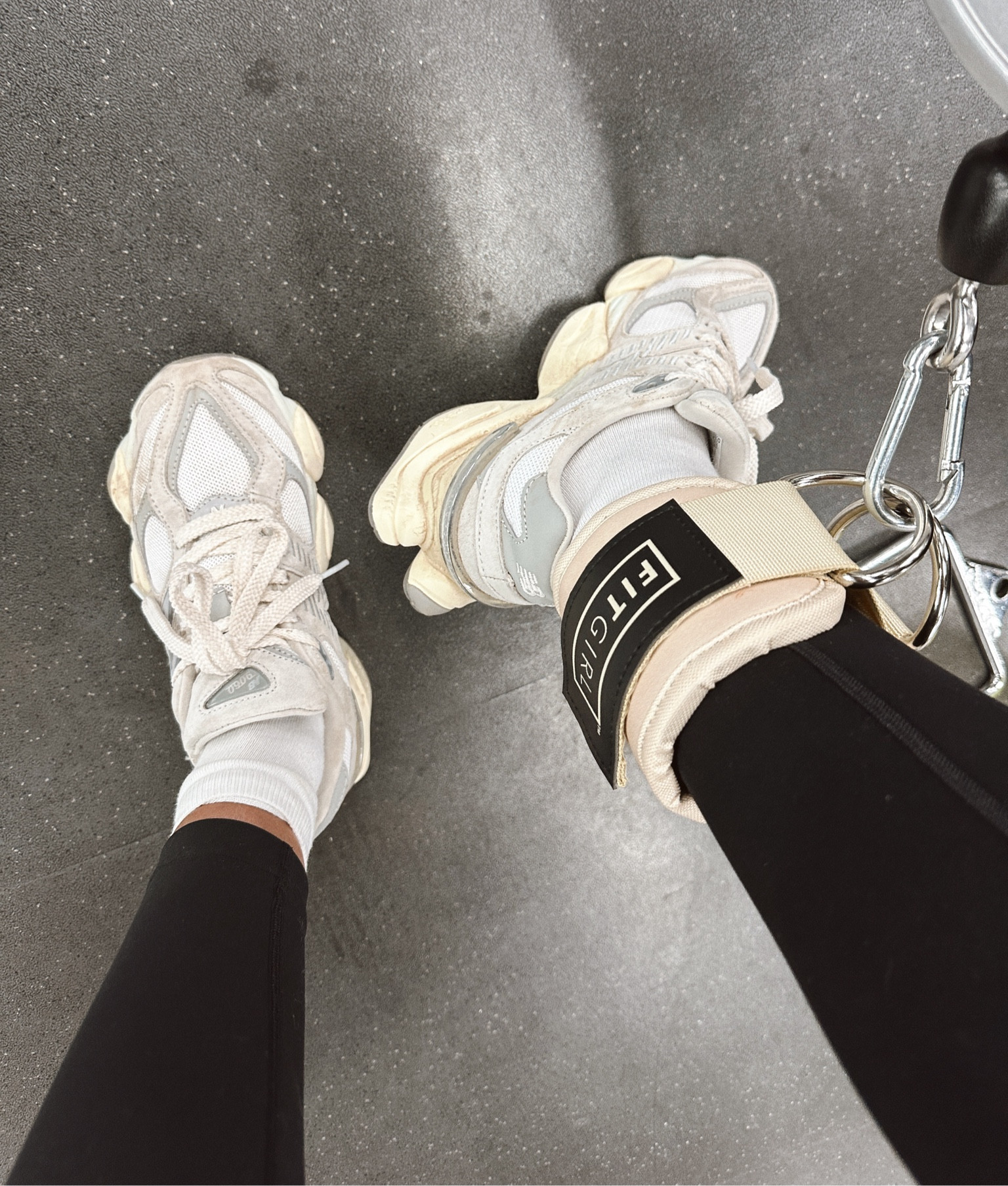 cable machine accessories ✨
#legday