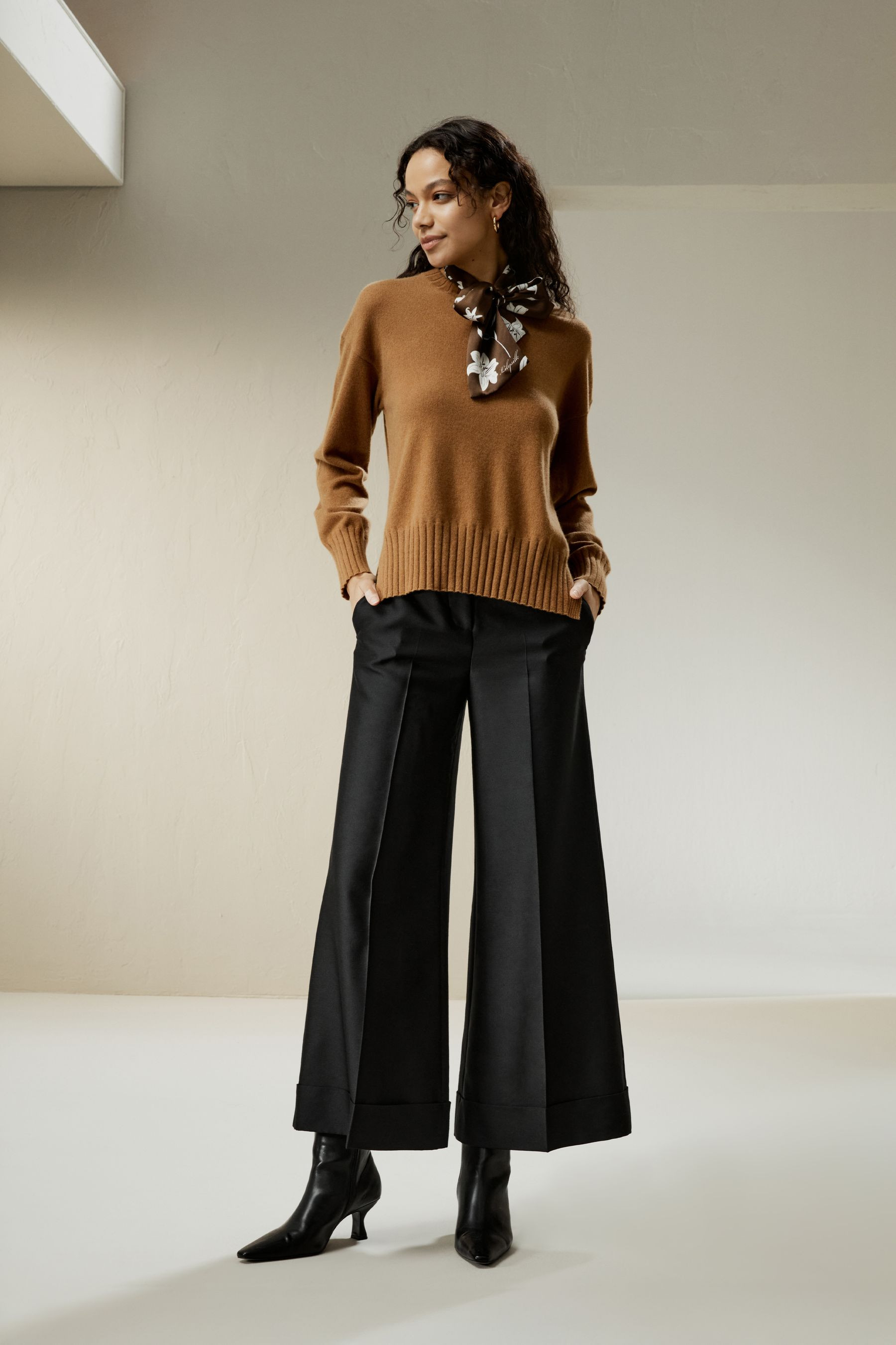 Crew Neck Cashmere Sweater | LILYSILK