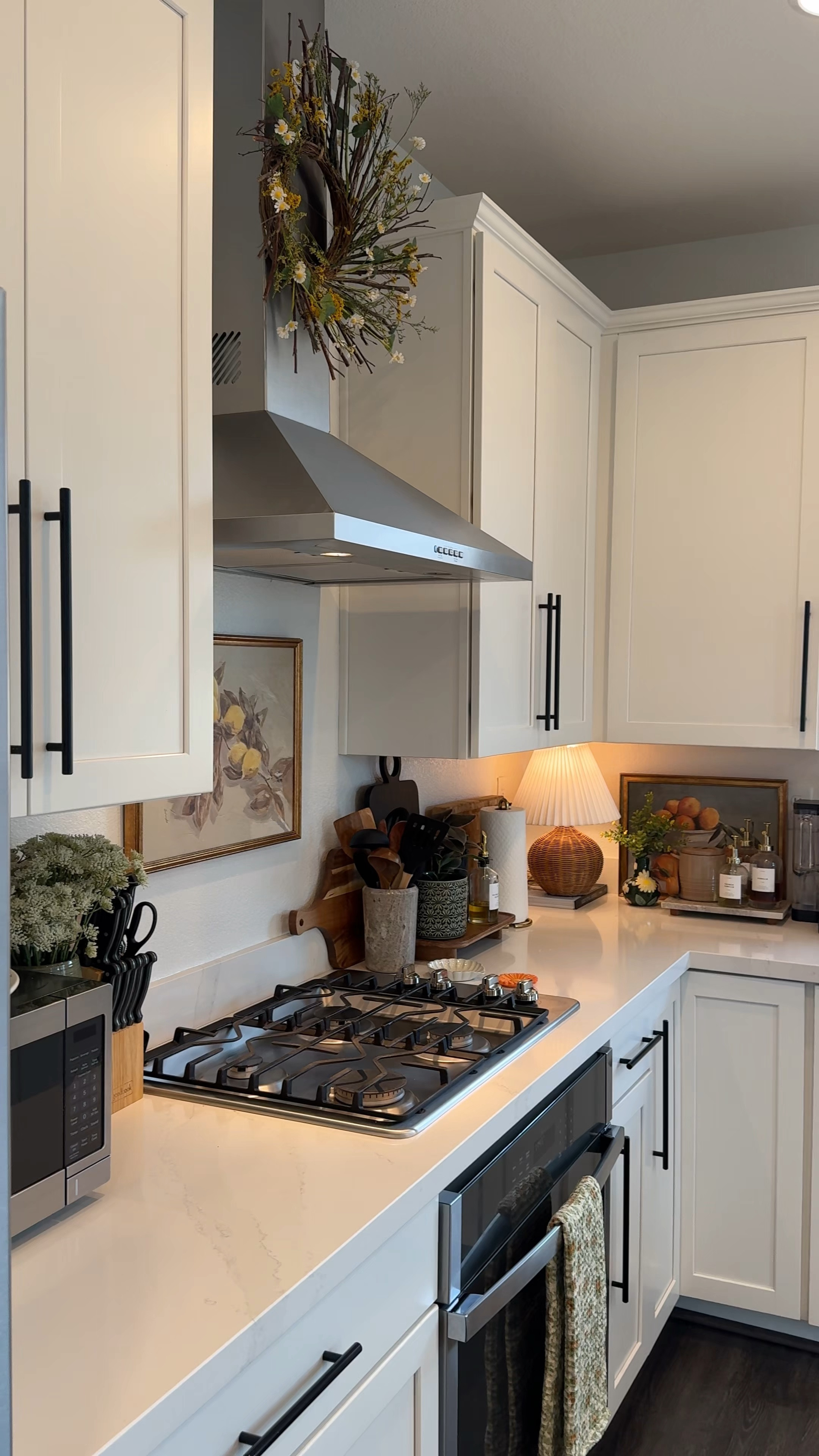 Spring Kitchen Decorating 🍋🌼 #springdecor #kitchendecor

#LTKHome #LTKSpringSale #LTKSeasonal