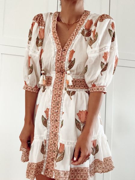 Gorgeous floral print summer dress, size small 

#LTKStyleTip