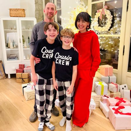 It was this cozy red sweatsuit under $60 for my first haute mama Christmas celebration last night 

Style tip - wide leg  joggers, and cropped hoodies are trending

#LTKstyletip