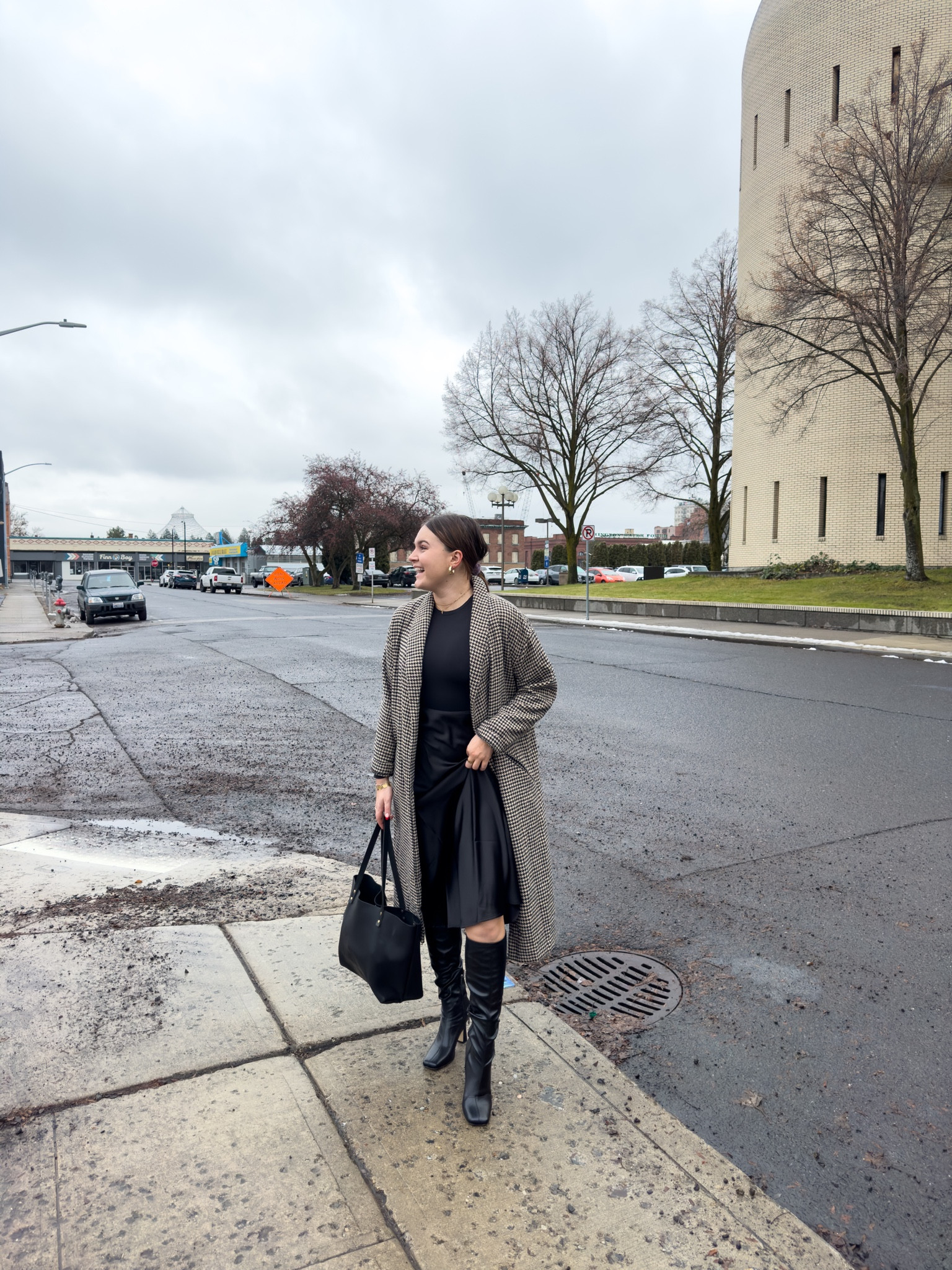 Midsize friendly business professional outfit! Perfect for an office job in the winter. 

I’m wearing a M bodysuit, L skirt and size 9.5 boots

#LTKmidsize #LTKworkwear #LTKSeasonal