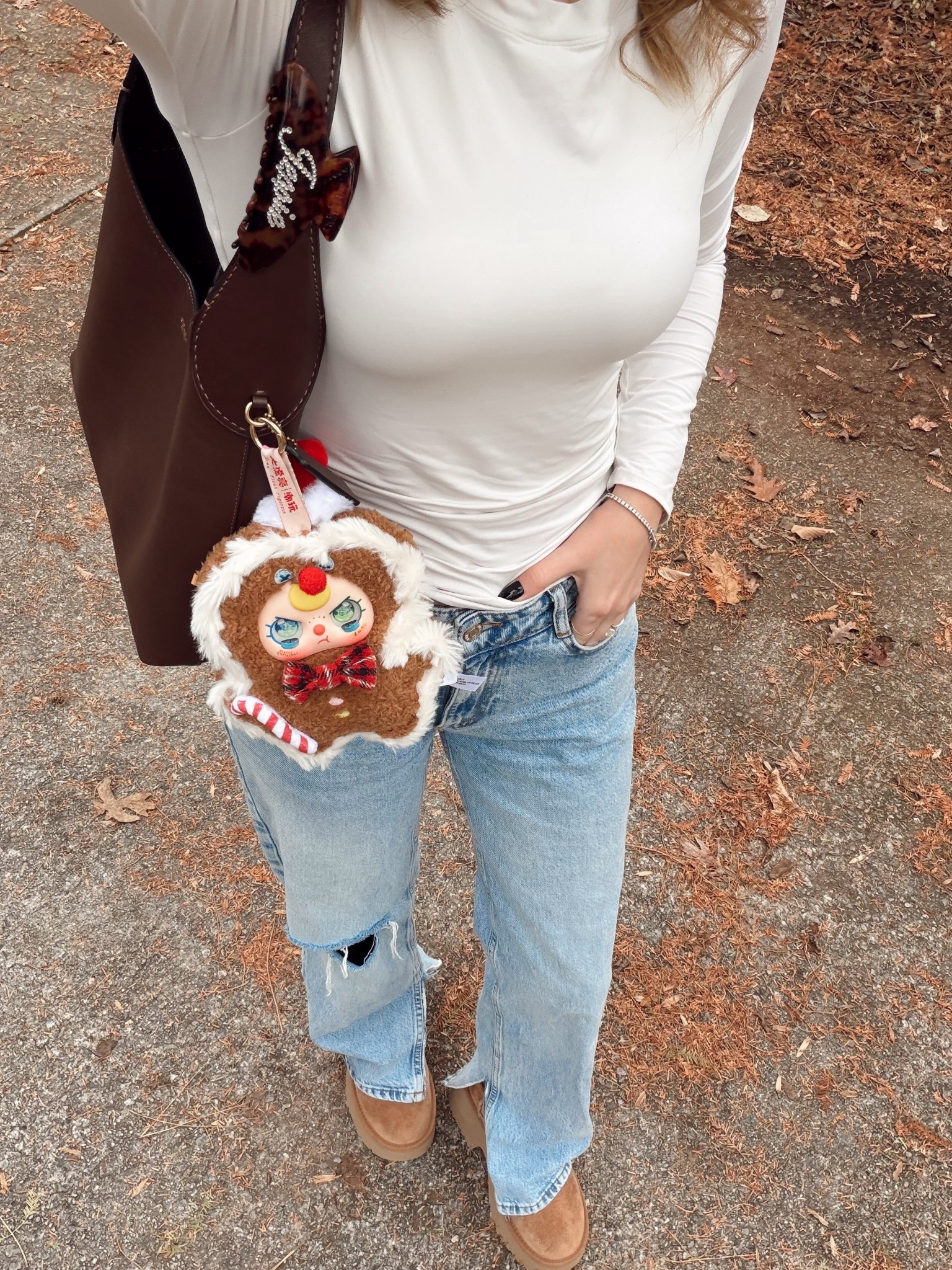 OOTD 
Ugg platform heel boots
Double lined long sleeve compression shirt
Coach Brooklyn 28
Baby three blind box bag charm

#LTKmomlife #LTKootd