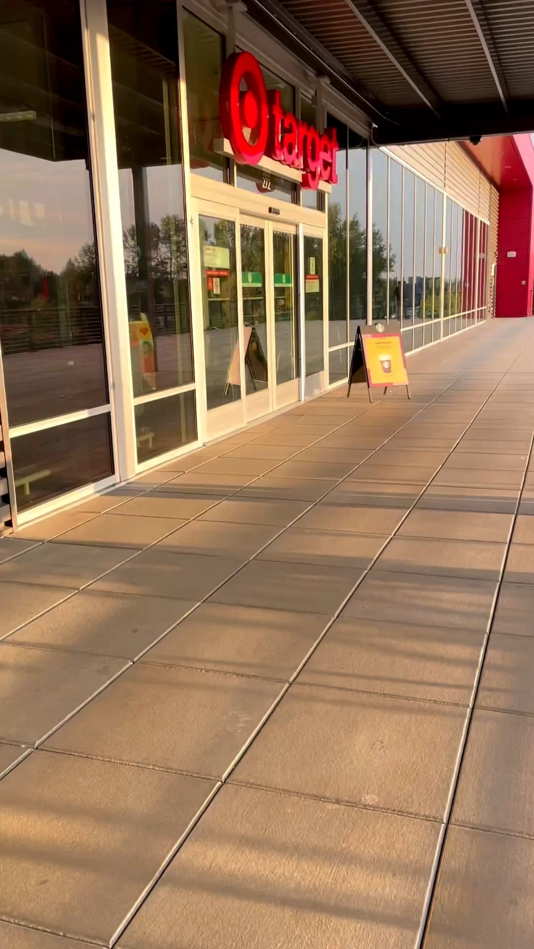 New Target tanks! 4 color options 

@Target 
#target #targetfinds #targetstyle

#LTKootd #LTKPlusSize #LTKMidsize