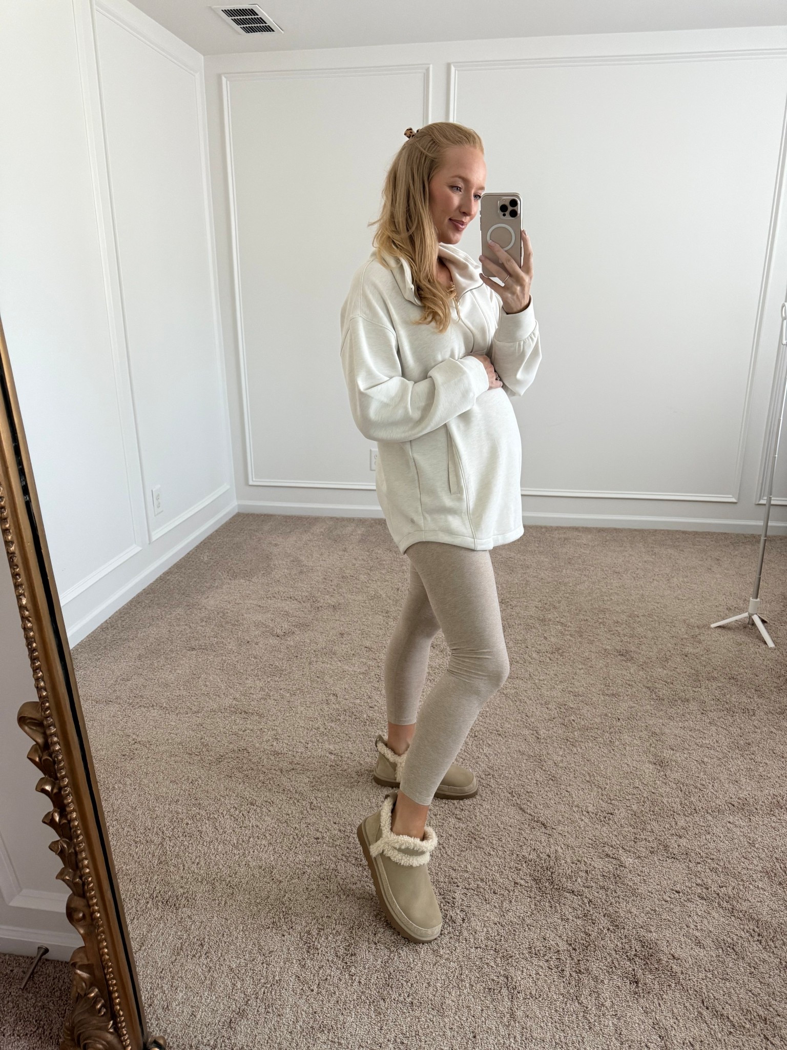 Cozy favorites form the Nordstrom anniversary sale! These leggings are very bump friendly and I love the neutral tone! Paired with cozy Uggs - if you’re a half size, go with the next full size up! 

#LTKBump #LTKActive #LTKTravel
